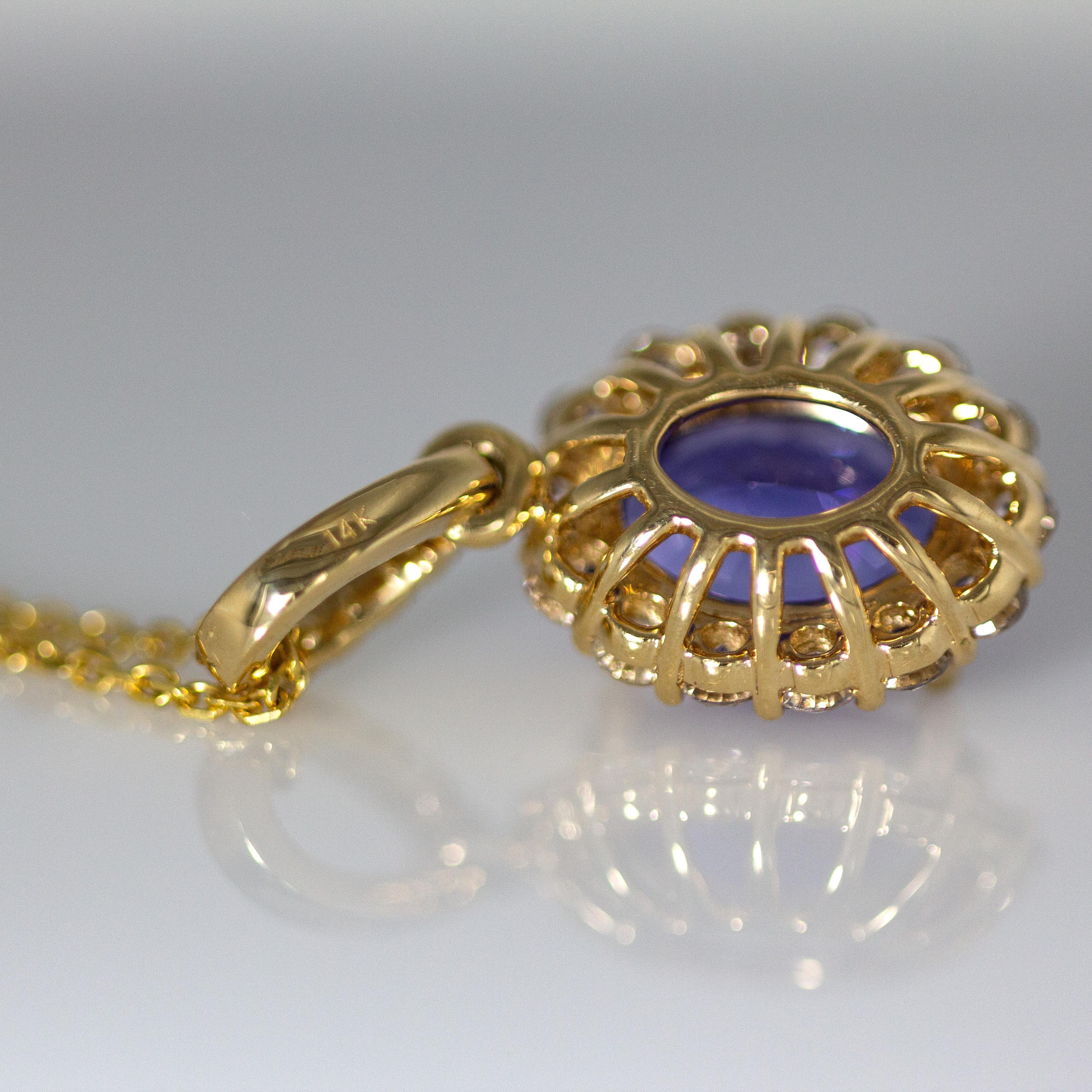 Donna Ciondolo con tanzanite da 1,6 carati e diamanti naturali: oro massiccio 14k, ovale 9x7mm in vendita