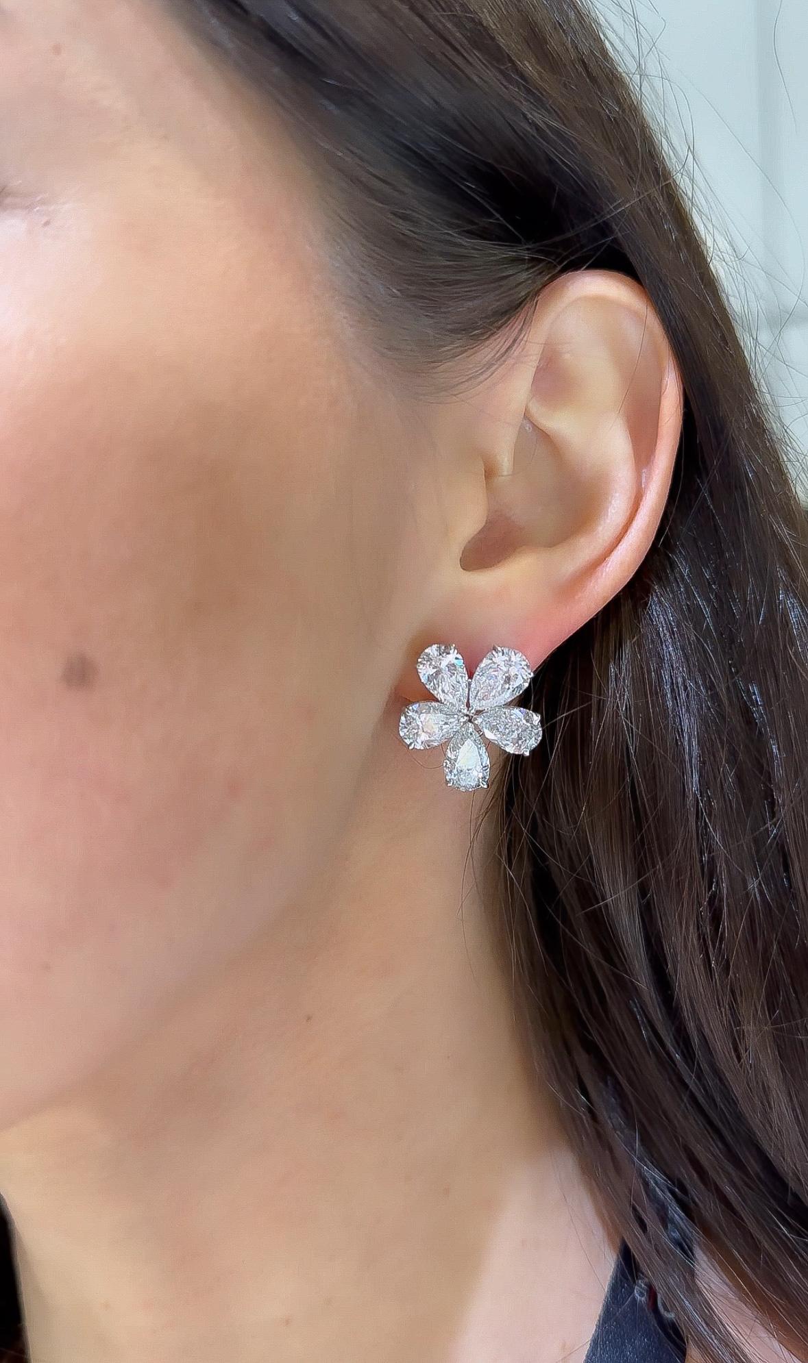 Women's 16cttw Pear Cut GIA Certified D-E color Diamond Flower Stud Earrings For Sale