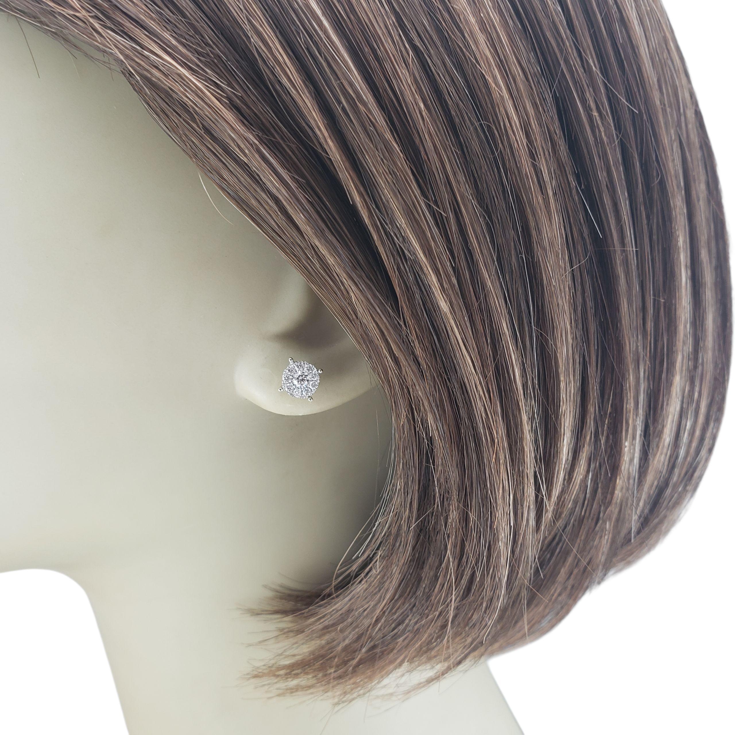 Orecchini con diamanti a grappolo in oro bianco 16K #23090 in vendita 1