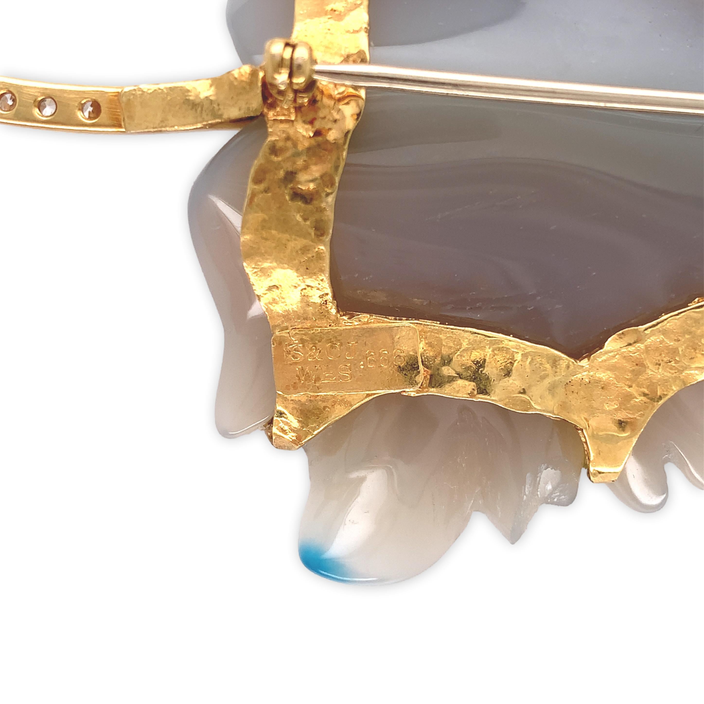 16K Yellow Gold .666 Large Carved Chalcedony Leaf Pin Signed For Sale 2