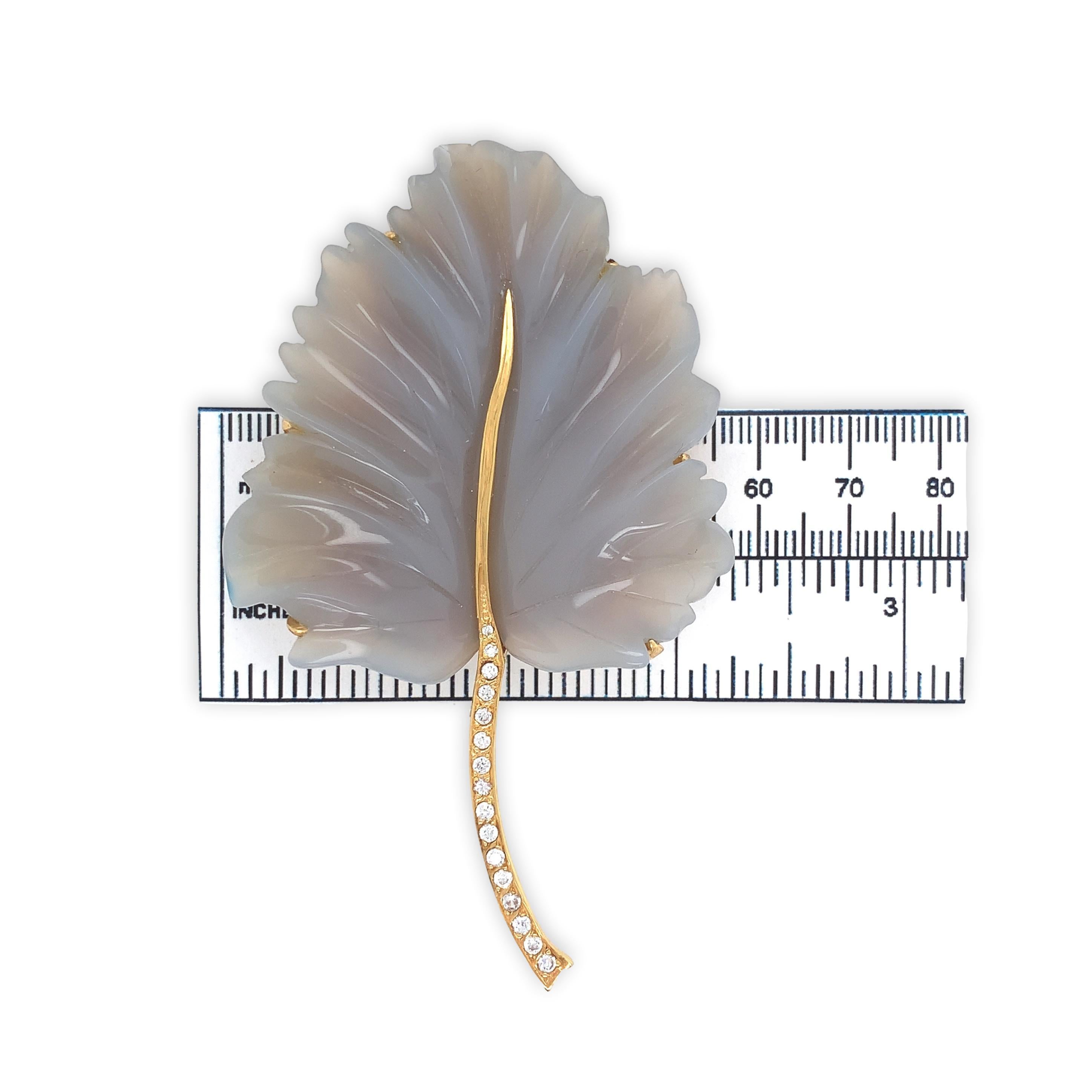 16K Yellow Gold .666 Large Carved Chalcedony Leaf Pin Signed For Sale 3