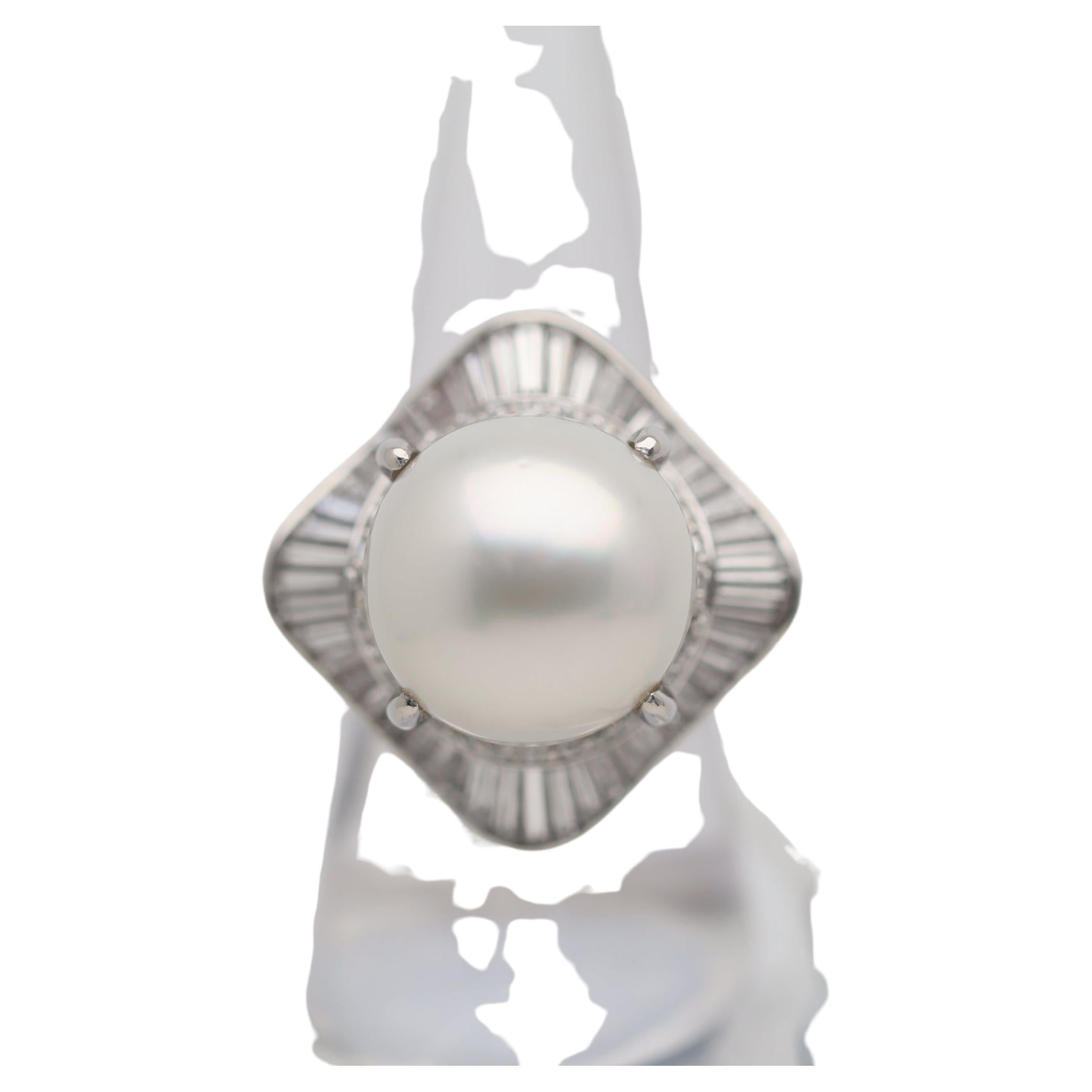 Bague cocktail ballerine en platine avec perle des mers du Sud de 16 mm et diamants
