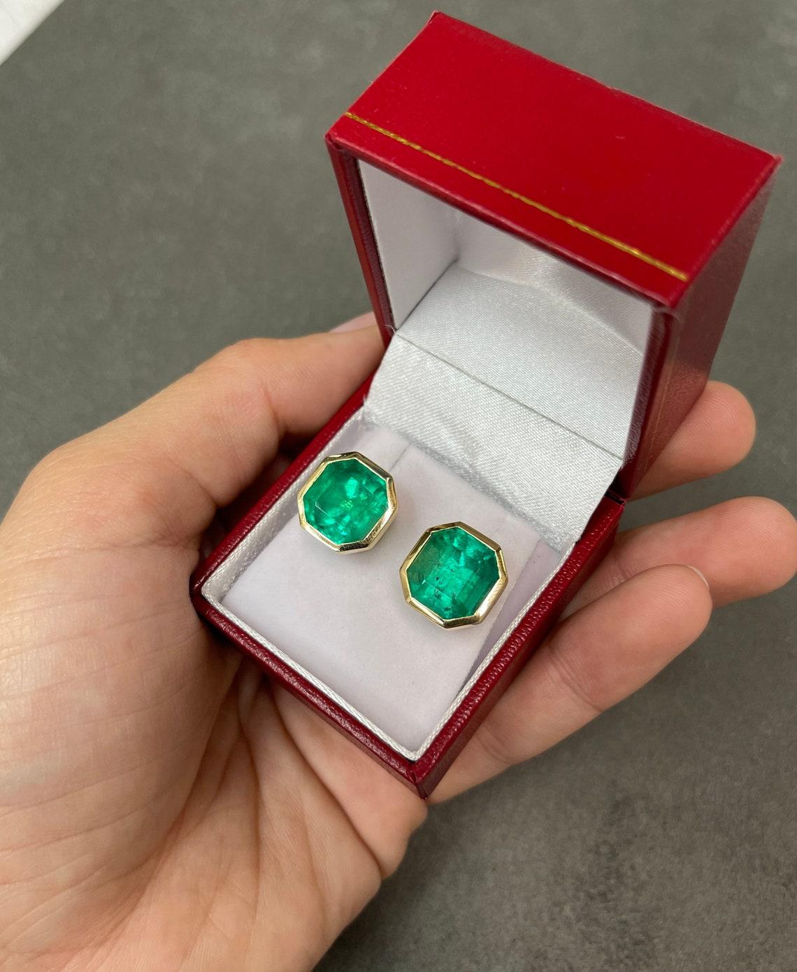 angelina jolie emeralds