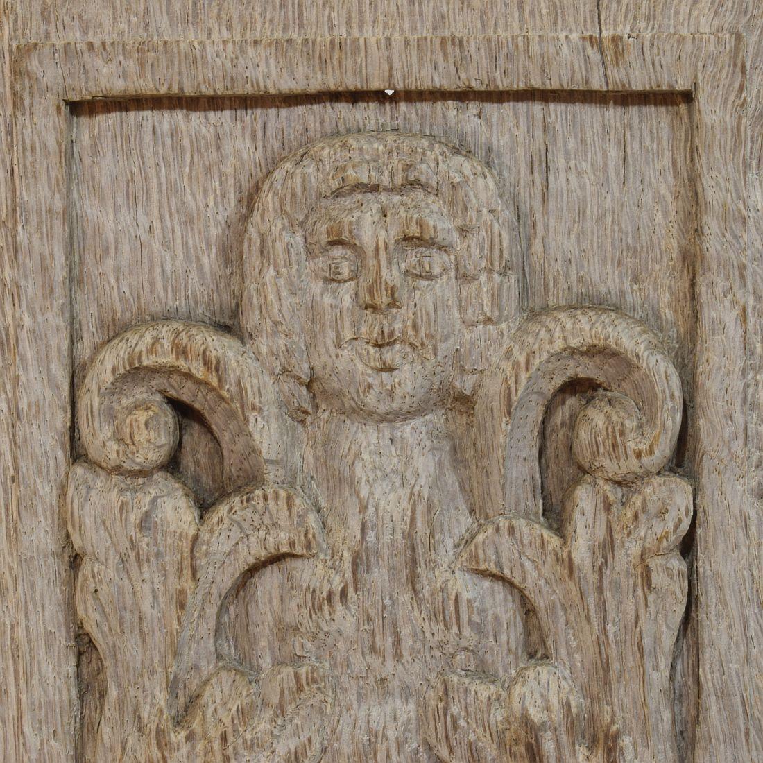 16th-17th Century French Carved Oak Panel with an Angel Figure For Sale 7