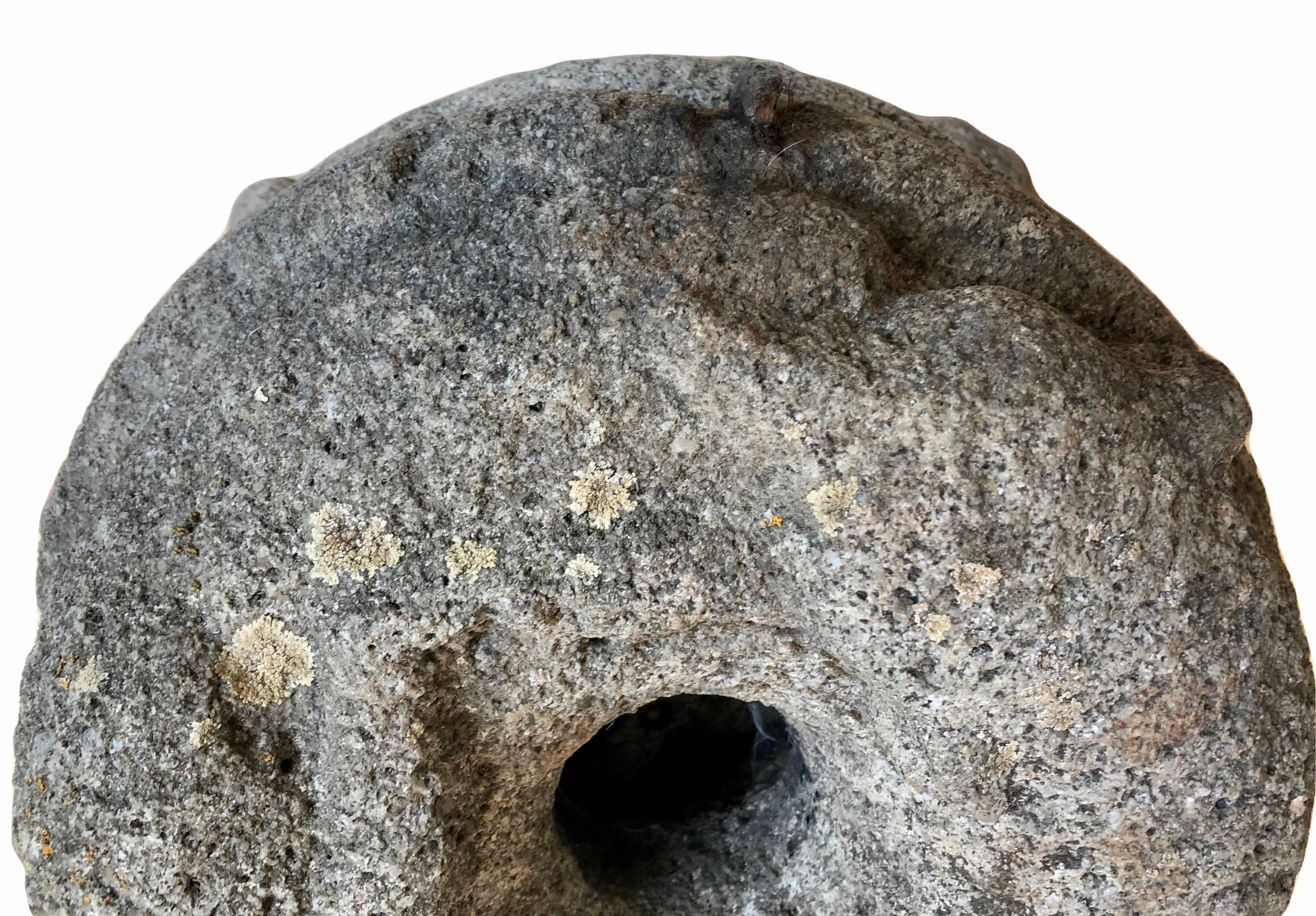 16th-17th Century French Circular Salt Granite Grinder Featuring a Sleeping Fox For Sale 4