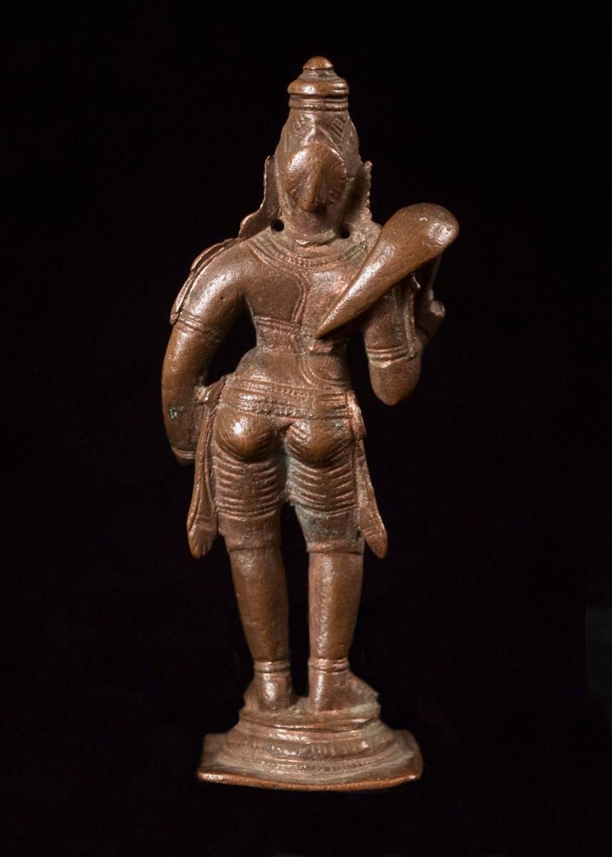 Autre Figure du seigneur Vishnu en bronze coulé à la cire perdue du 16e-17e siècle, Inde