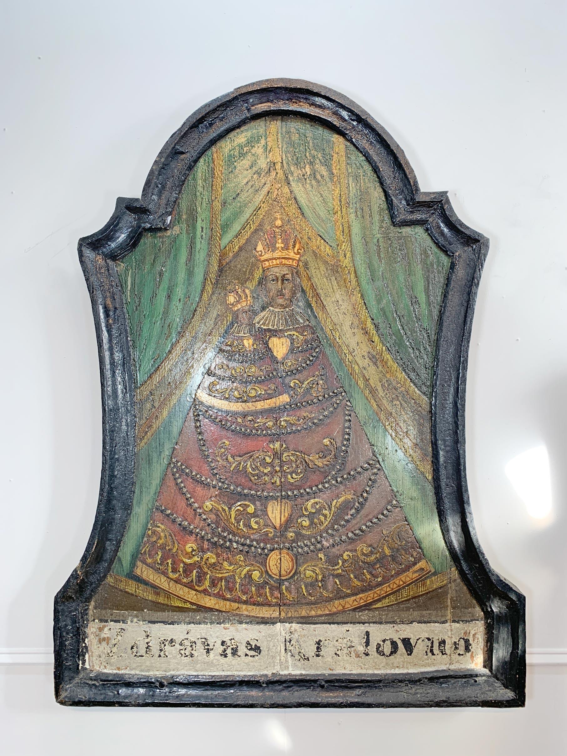 Iconque religieux orthodoxe du 16e-17e siècle sur planche de la Vierge Marie et de Jésus en vente 3