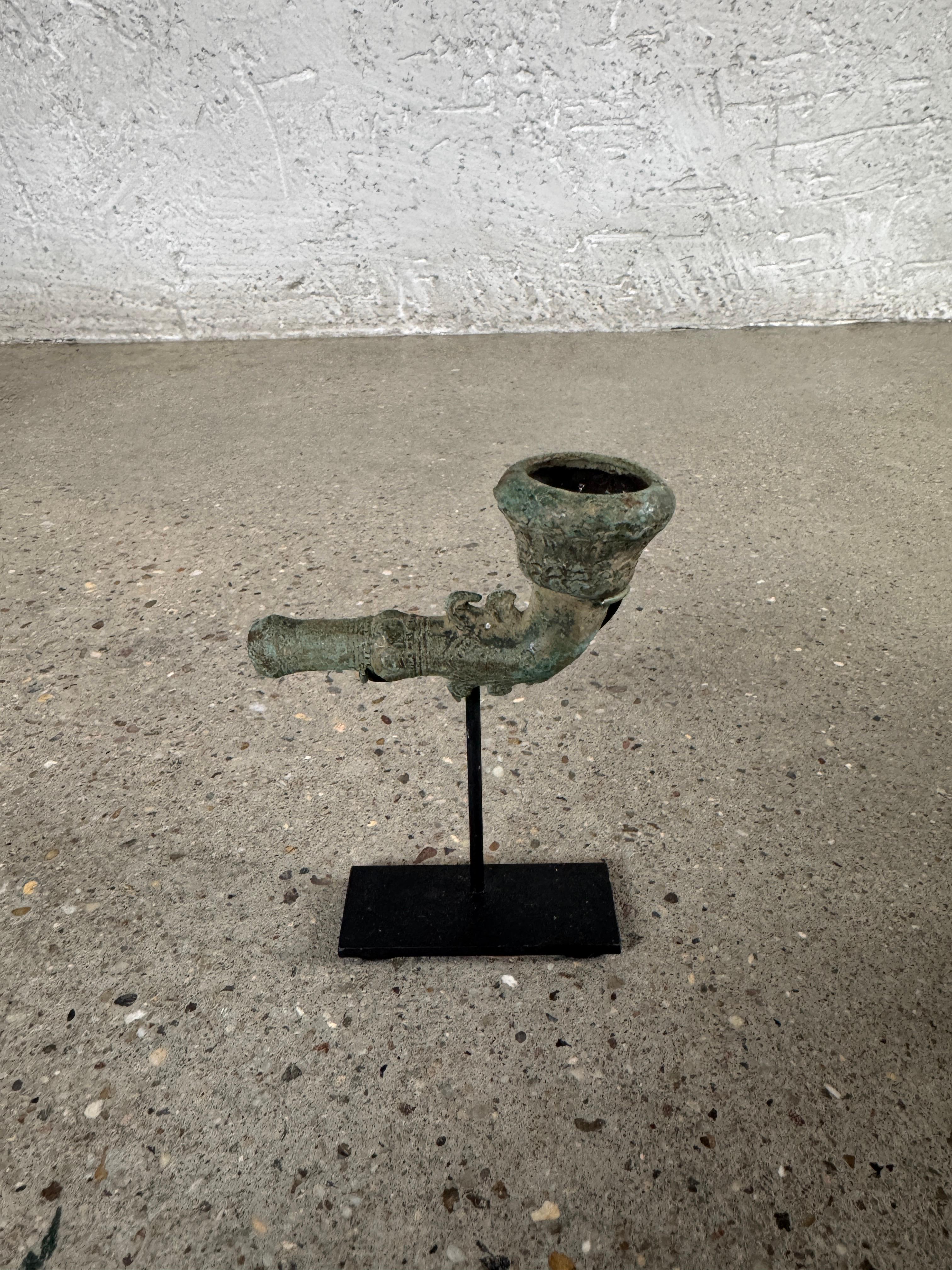 16th-18th Century Bronze Pipe Heads excavated from Central Highlands, Vietnam For Sale 10