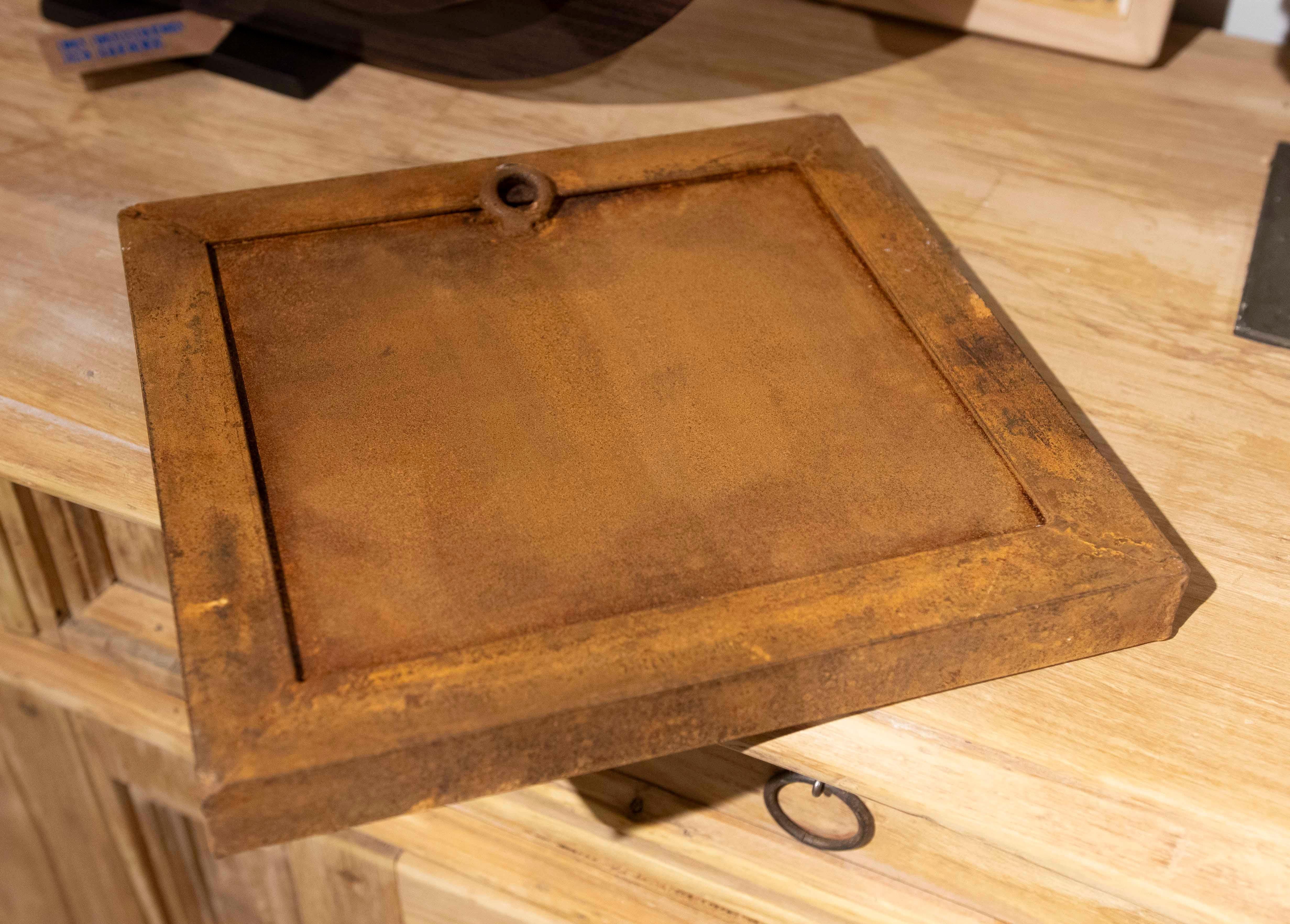 16th Antique Panel Glazed Tiles in Green and Blue en venta 4