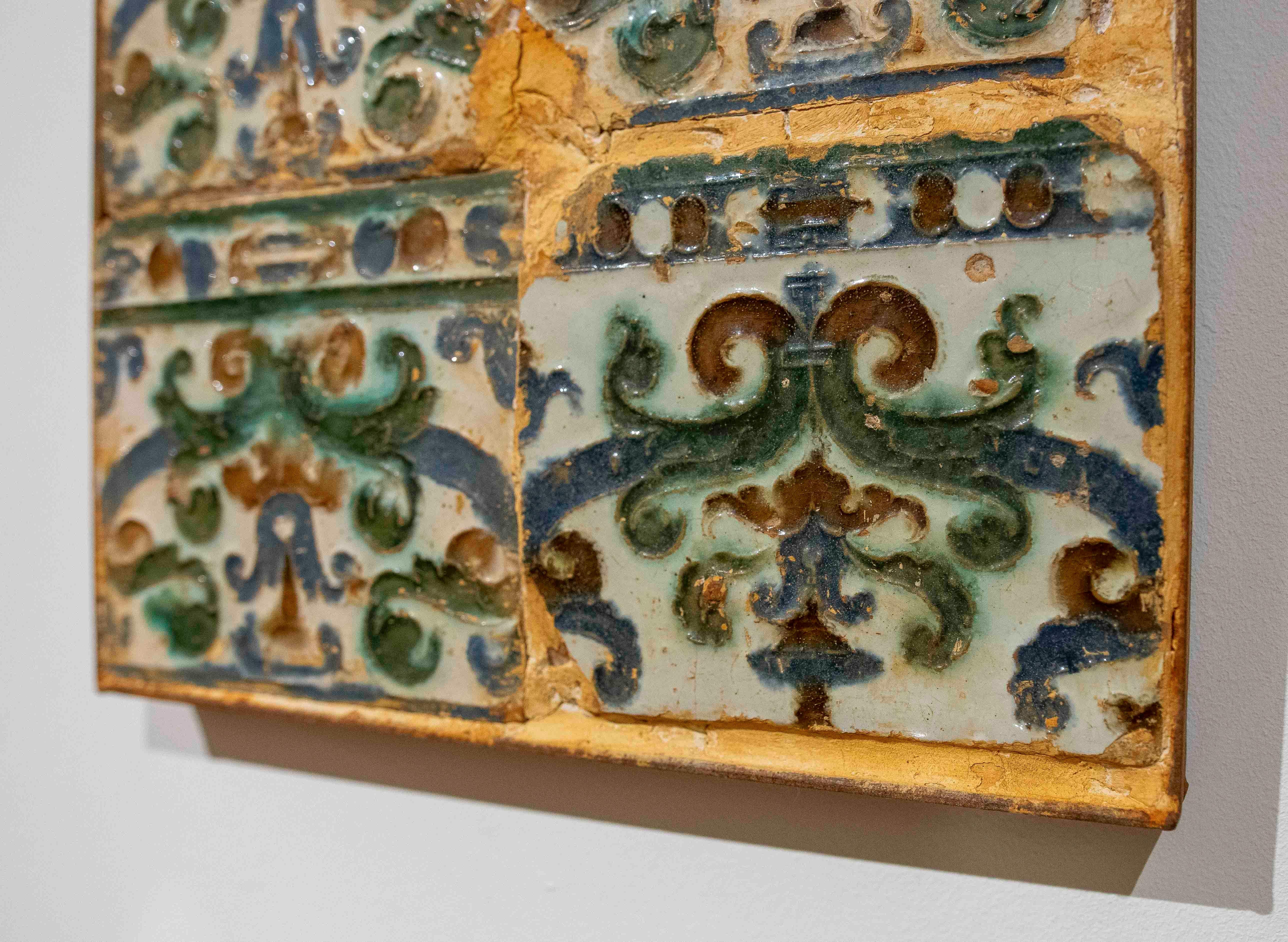 16th Antique Panel Glazed Tiles in Green and Blue en Bueno estado para la venta en Marbella, ES