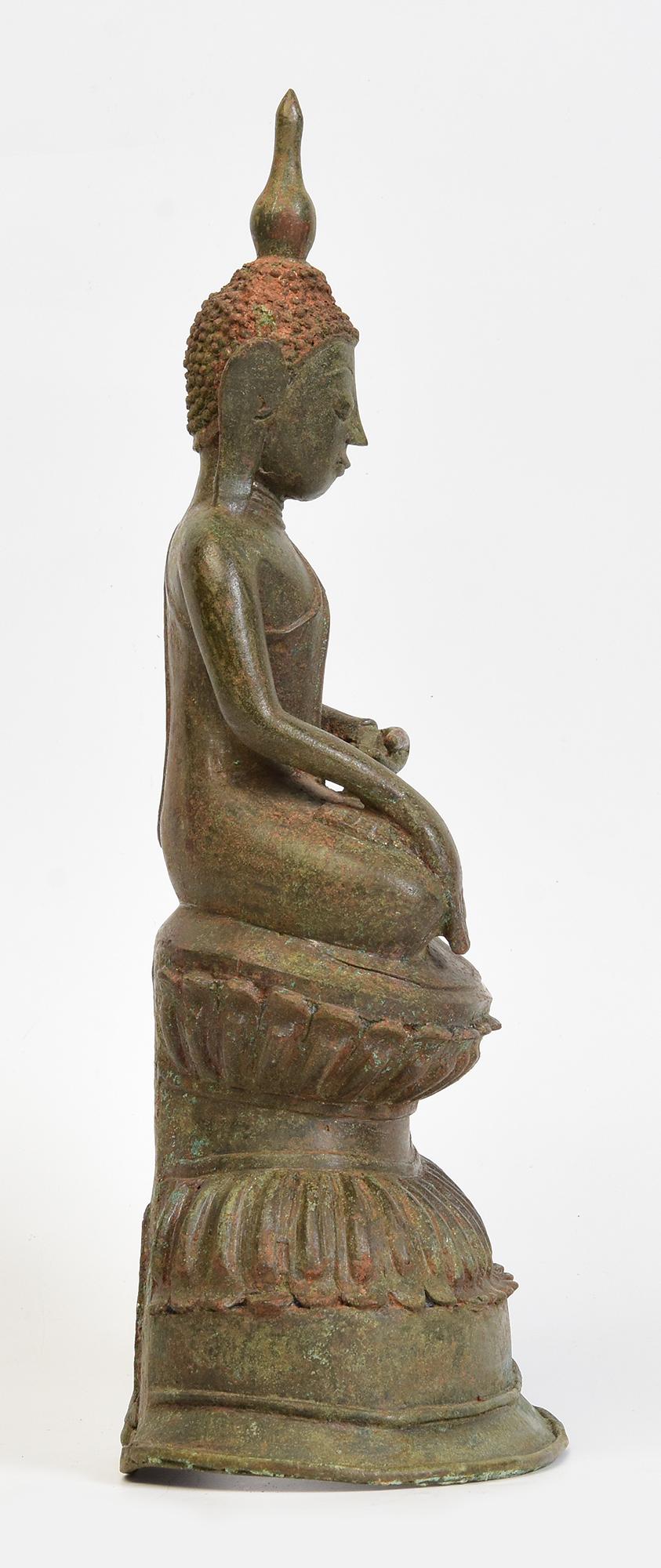16th C., Ava, Antique Burmese Bronze Seated Buddha Statue on Double Lotus Base For Sale 5