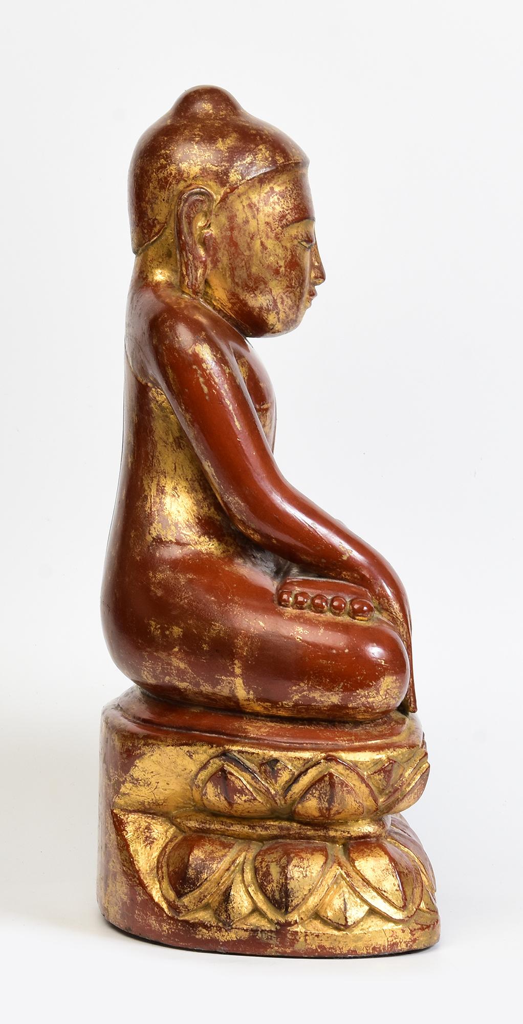 16th C., Ava, Rare Antique Burmese Wooden Seated Buddha on Double Lotus Base For Sale 5
