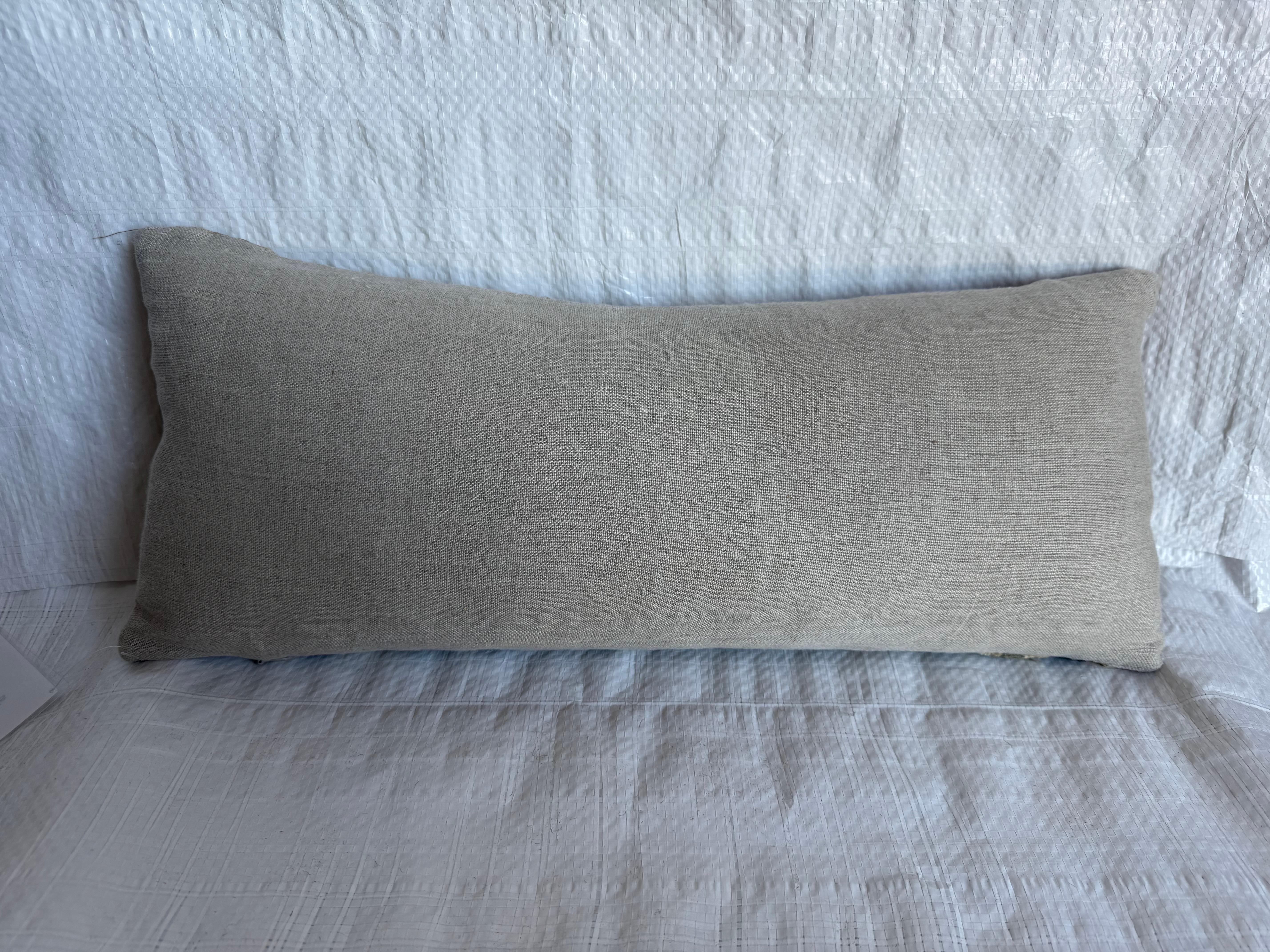 Français Oreiller en tapisserie ancienne de Bruxelles du 16e siècle en vente