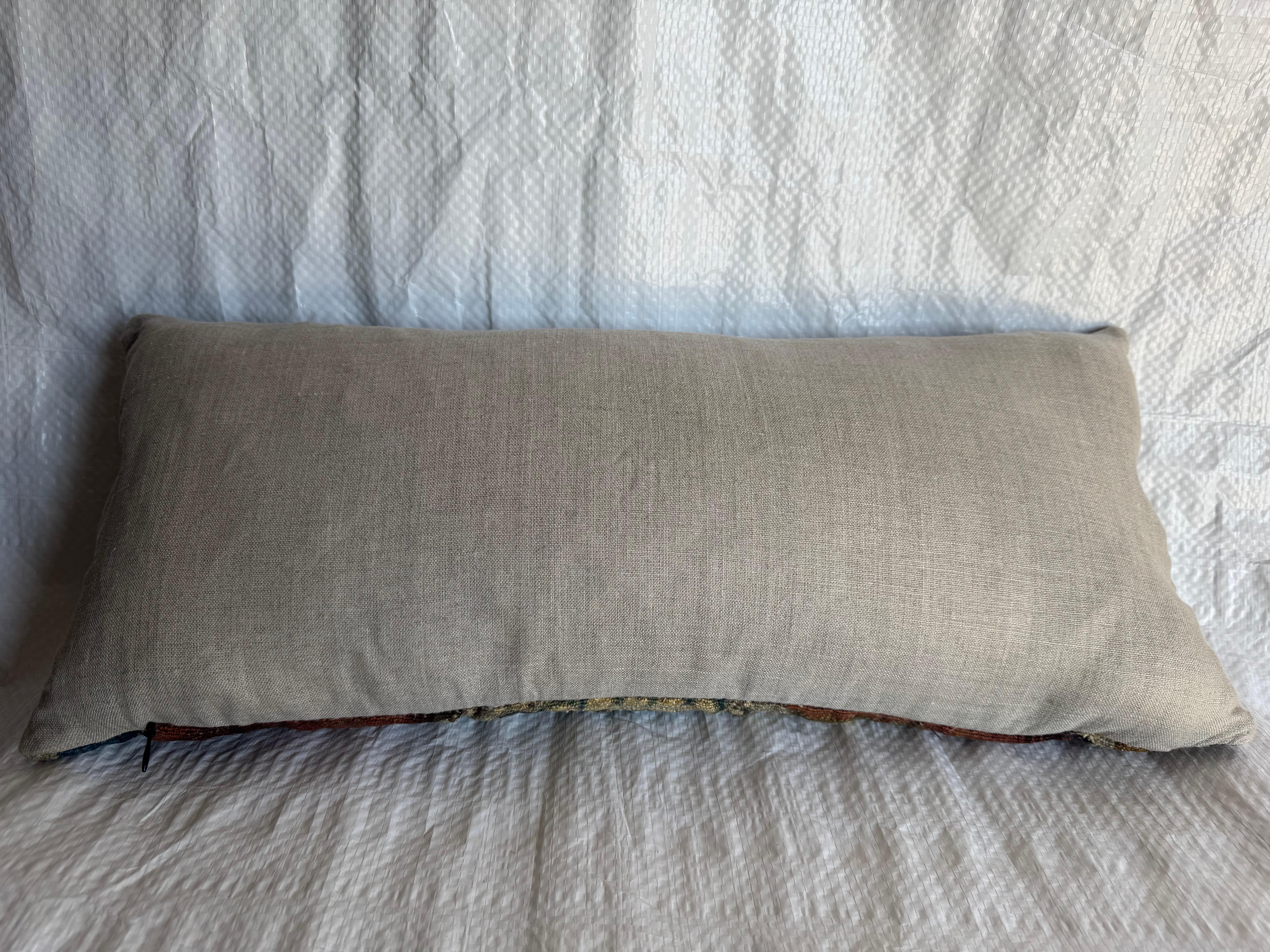 16th Century Antique Brussels Tapestry Pillow In Good Condition For Sale In Los Angeles, US