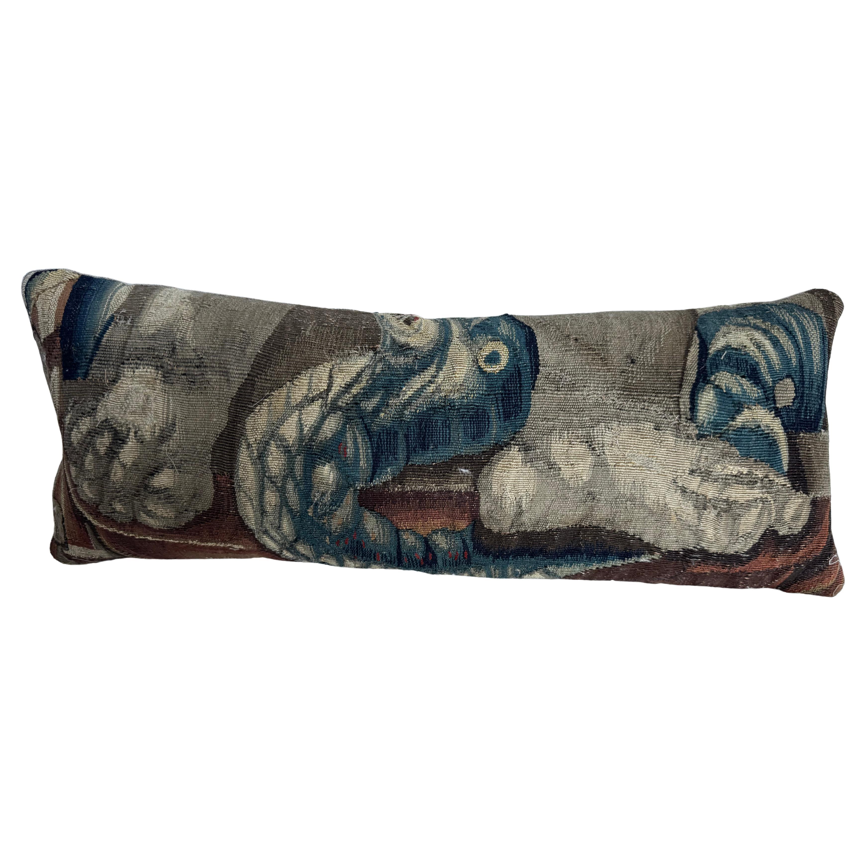 Cuscino con arazzo antico di Bruxelles del 16° secolo