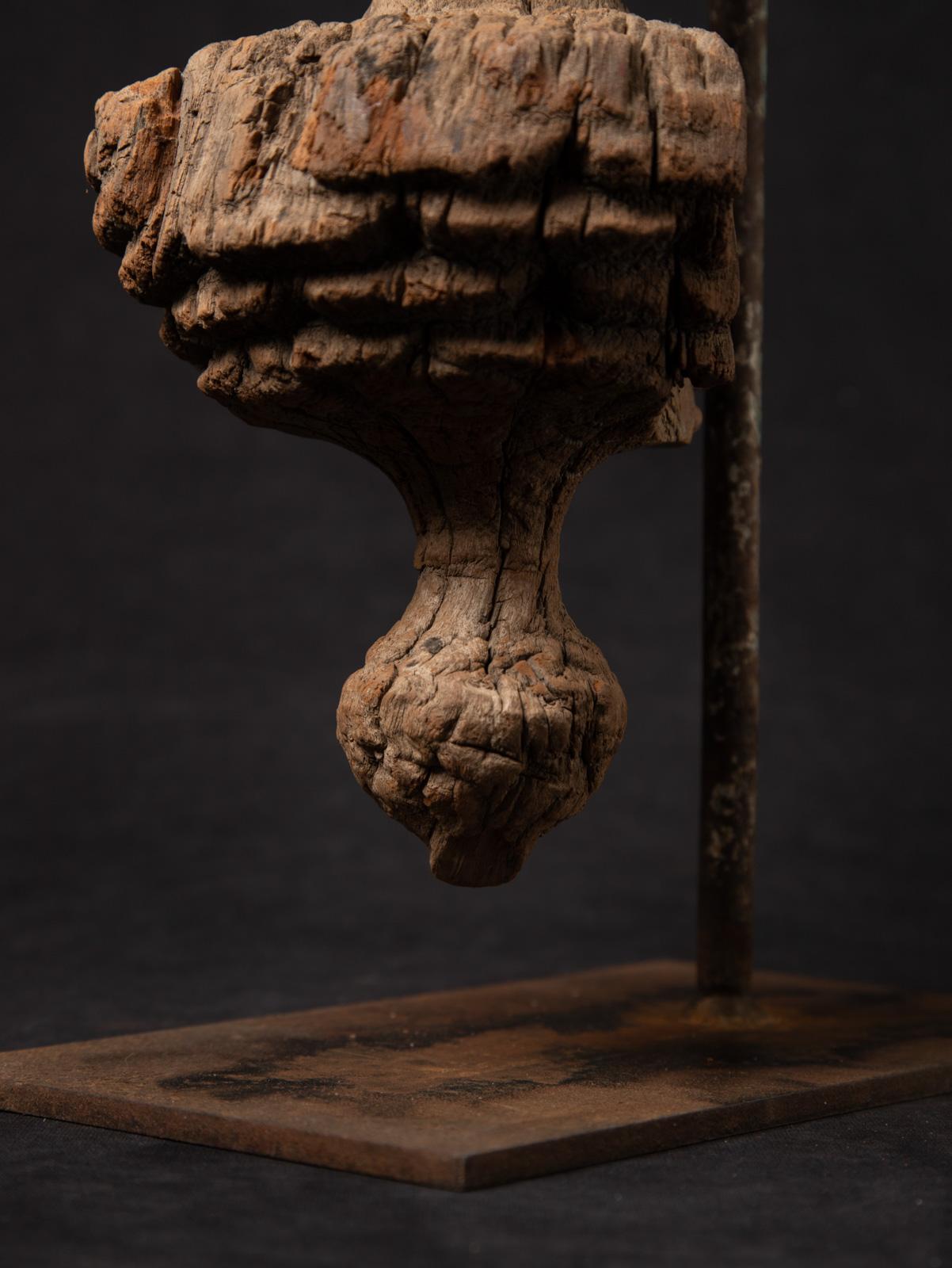16th century Antique Indian wooden Temple fragment from India For Sale 12