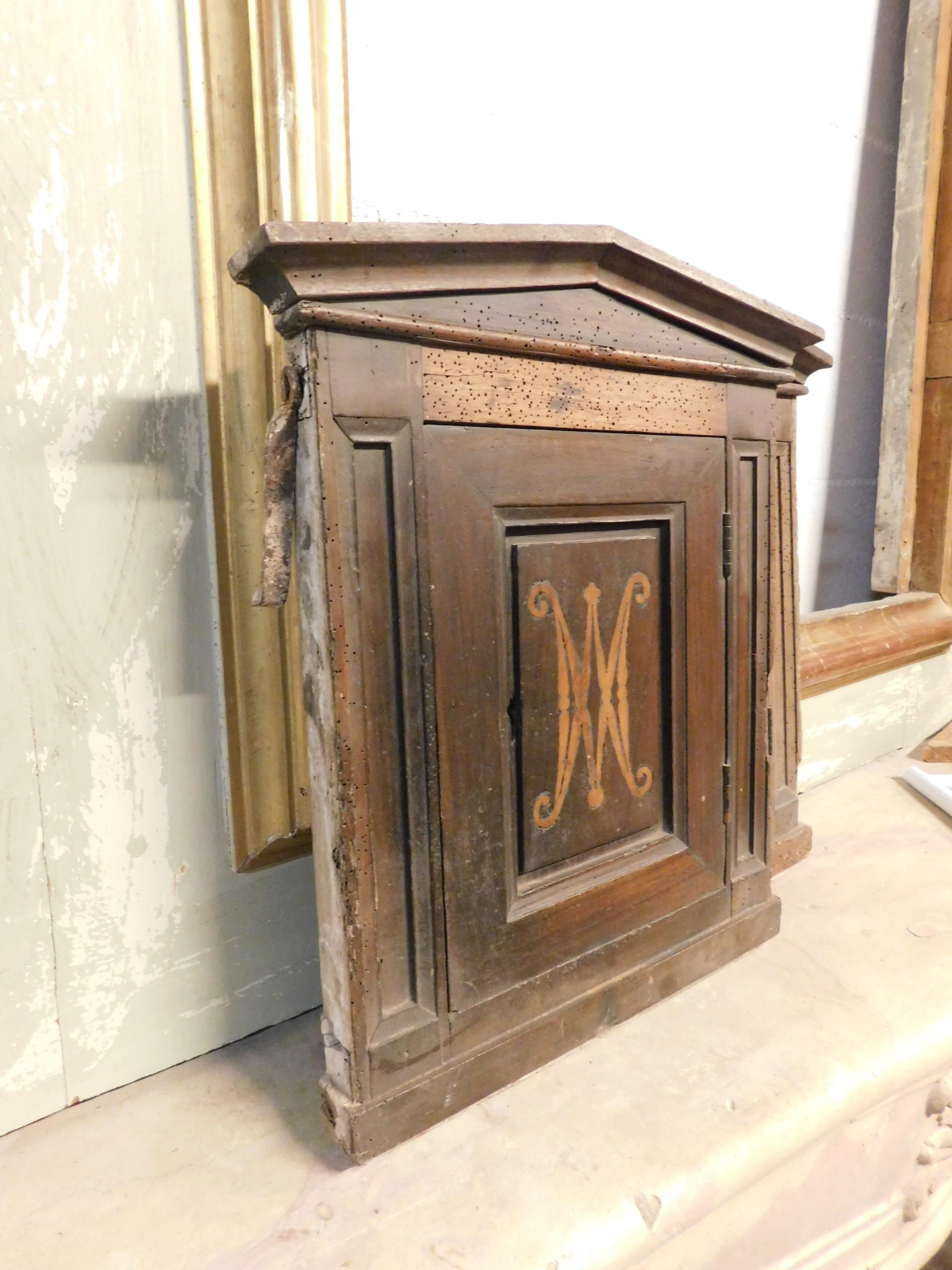16th century antique pair of wood tabernacle with tympanum and inlays, can become cabinets or cupboards doors.