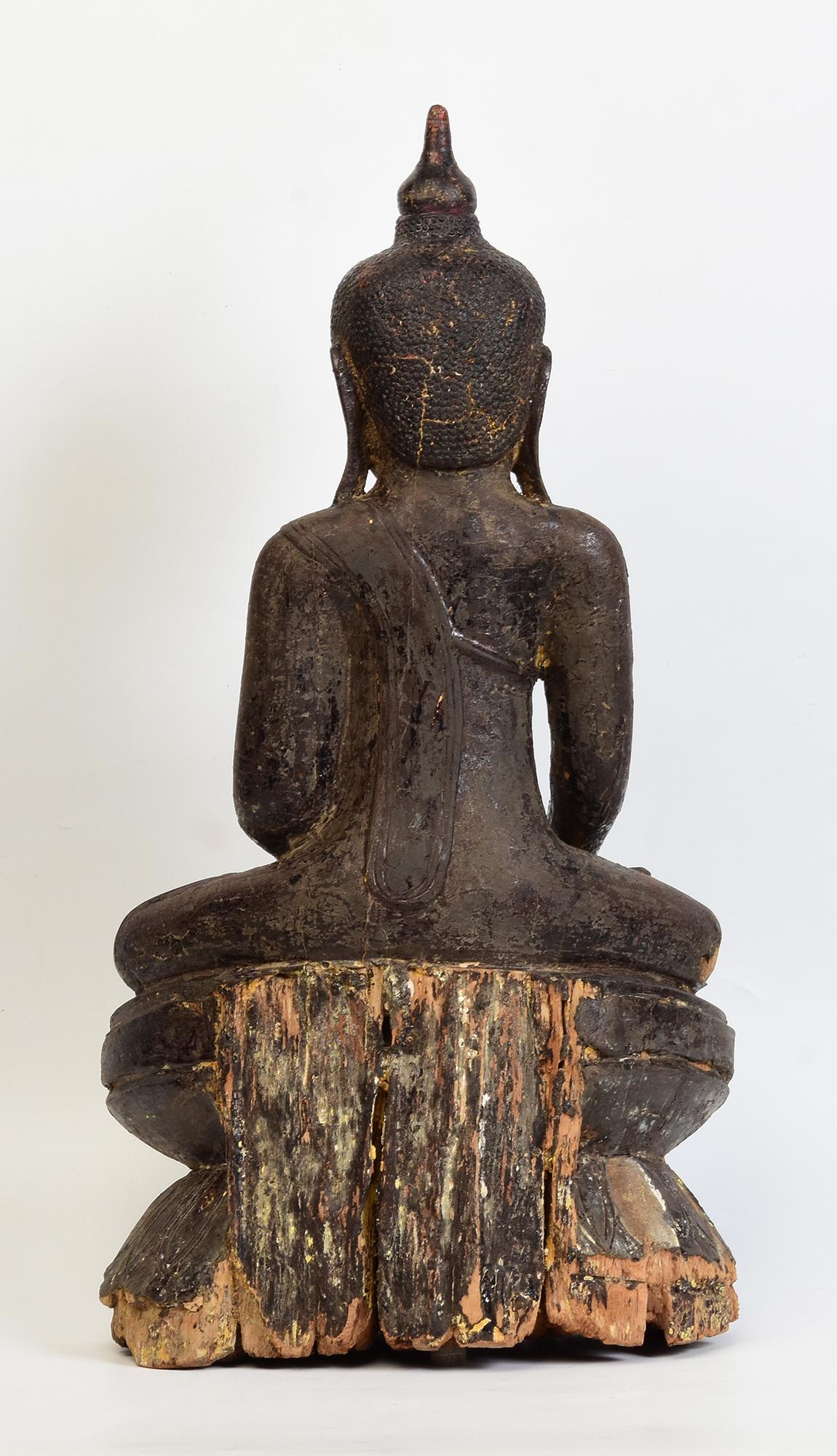 16th Century, Ava, Antique Burmese Wooden Seated Buddha Statue For Sale 3