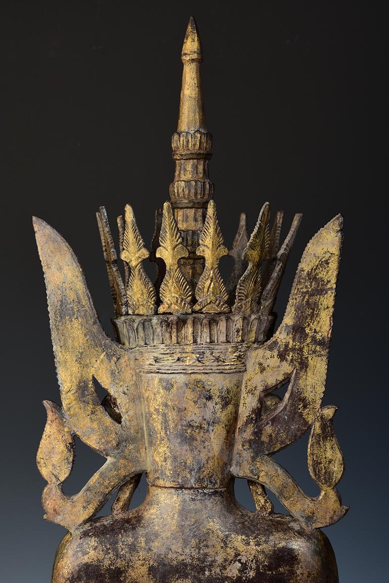16th Century, Ava, Rare Antique Tai Yai Burmese Wooden Seated Crowned Buddha For Sale 2