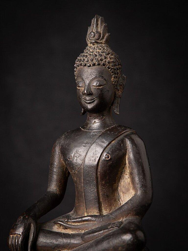 16th Century Bronze Lanna Buddha Statue from Thailand For Sale 6