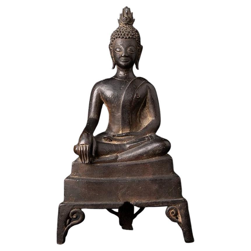16th Century Bronze Lanna Buddha Statue from Thailand For Sale