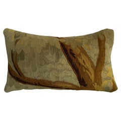 Coussin en tapisserie flamande de Bruxelles représentant une végétation, XVIe siècle