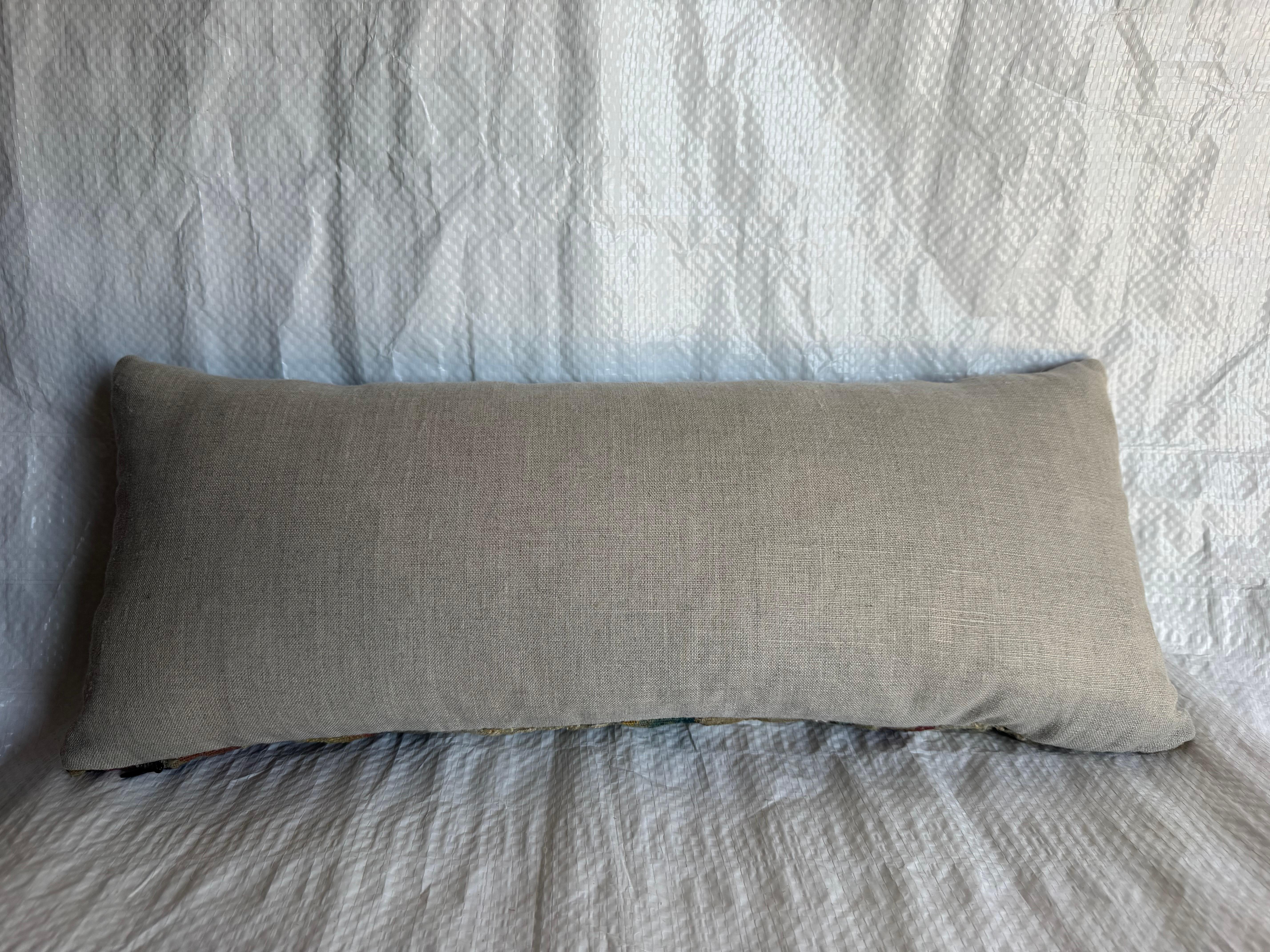 Oreiller en tapisserie de Bruxelles du 16e siècle Bon état - En vente à Los Angeles, US