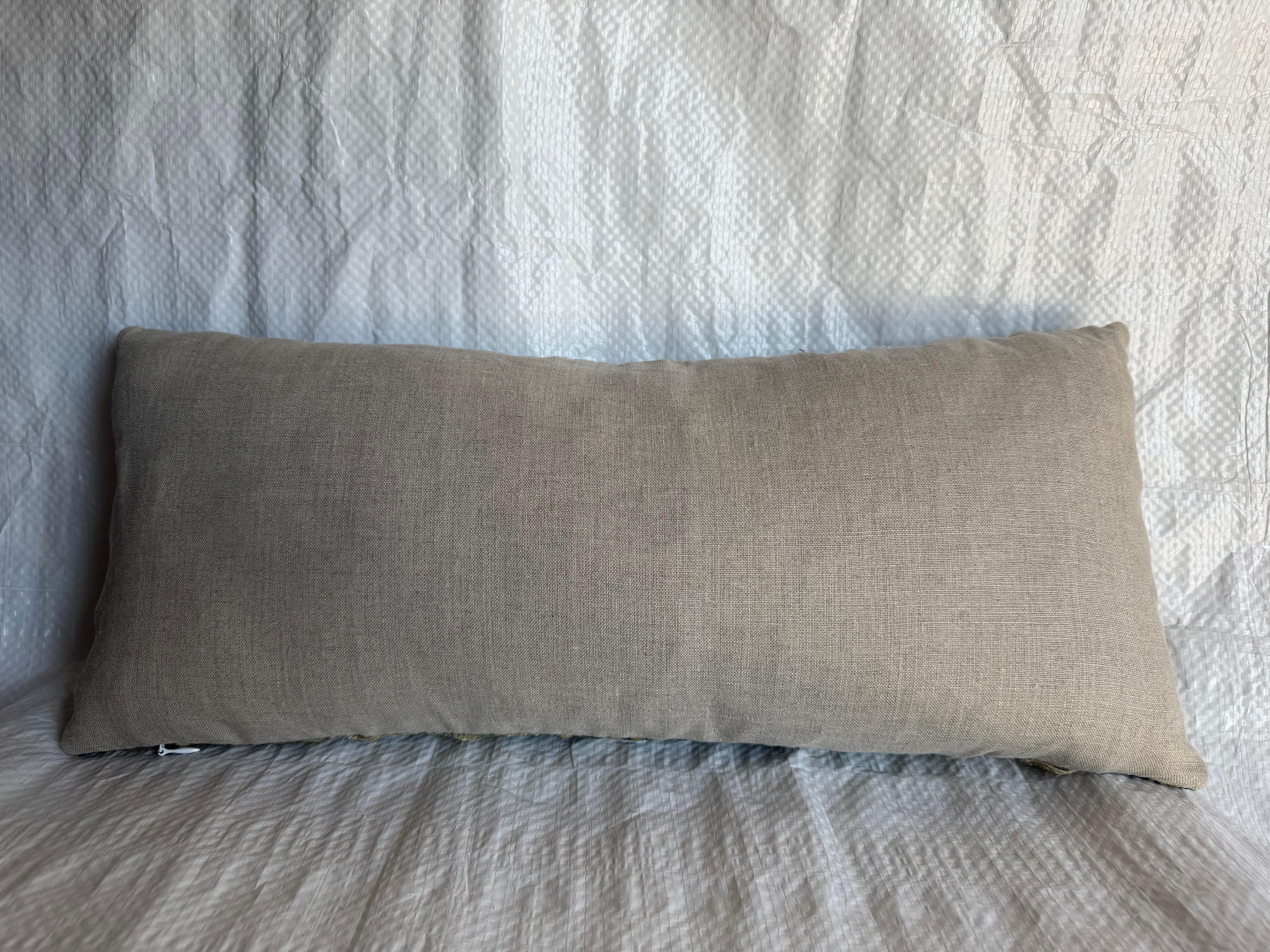 Oreiller en tapisserie de Bruxelles du 16e siècle Bon état - En vente à Los Angeles, US