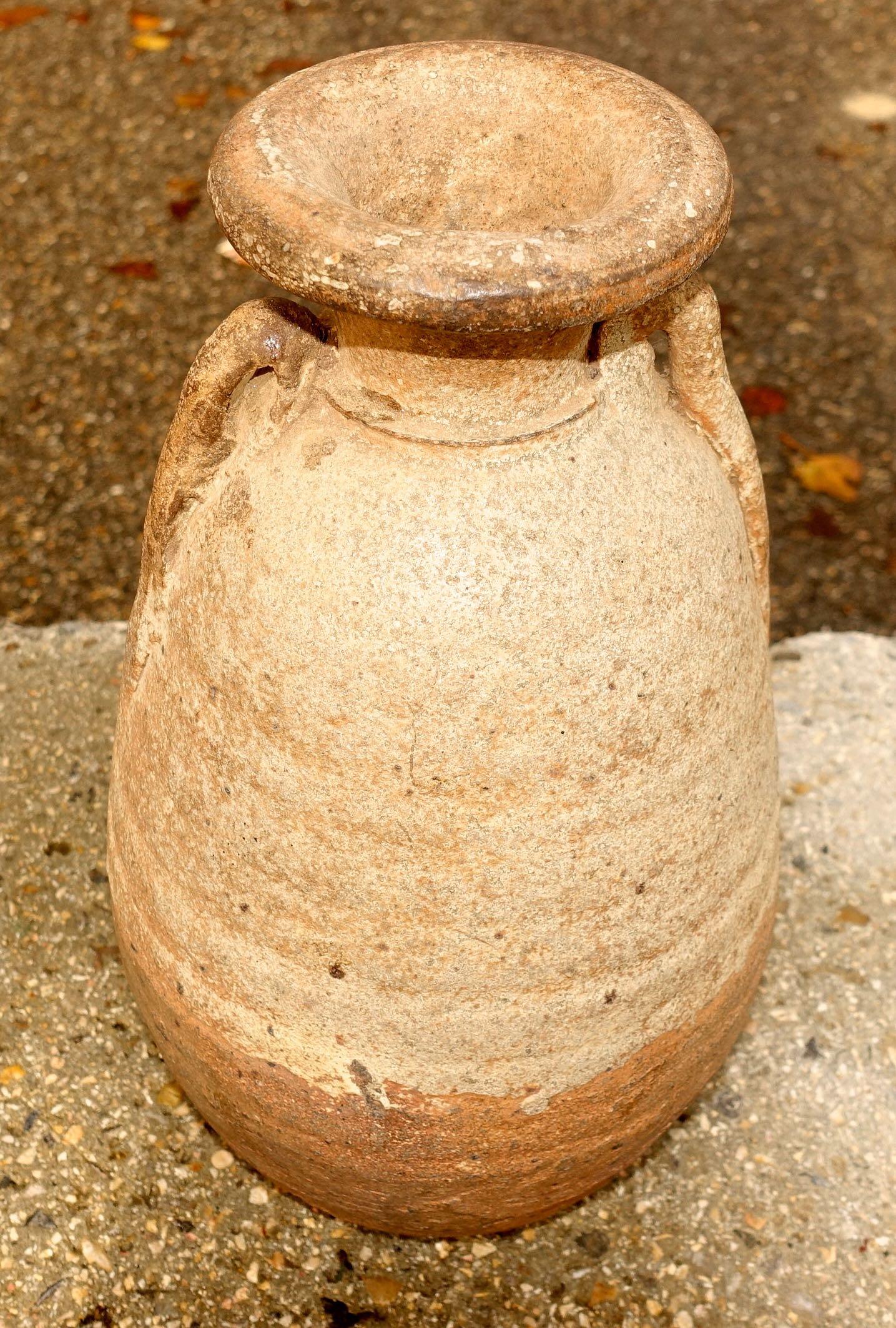 16th Century Cambodian Cream Vase In Good Condition In New York, NY
