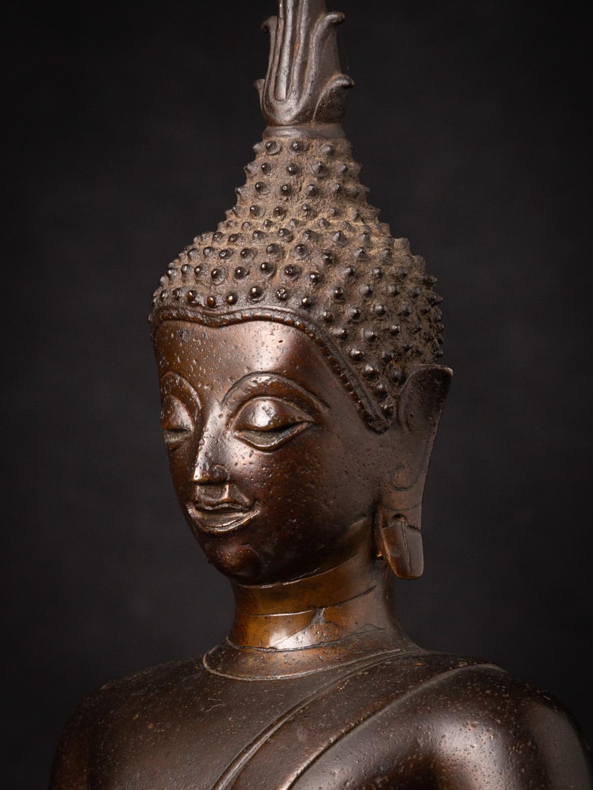 XVIe siècle - Période de Chiang Sean Statue de Bouddha thaïlandaise ancienne en bronze du XVIe siècle en vente 5