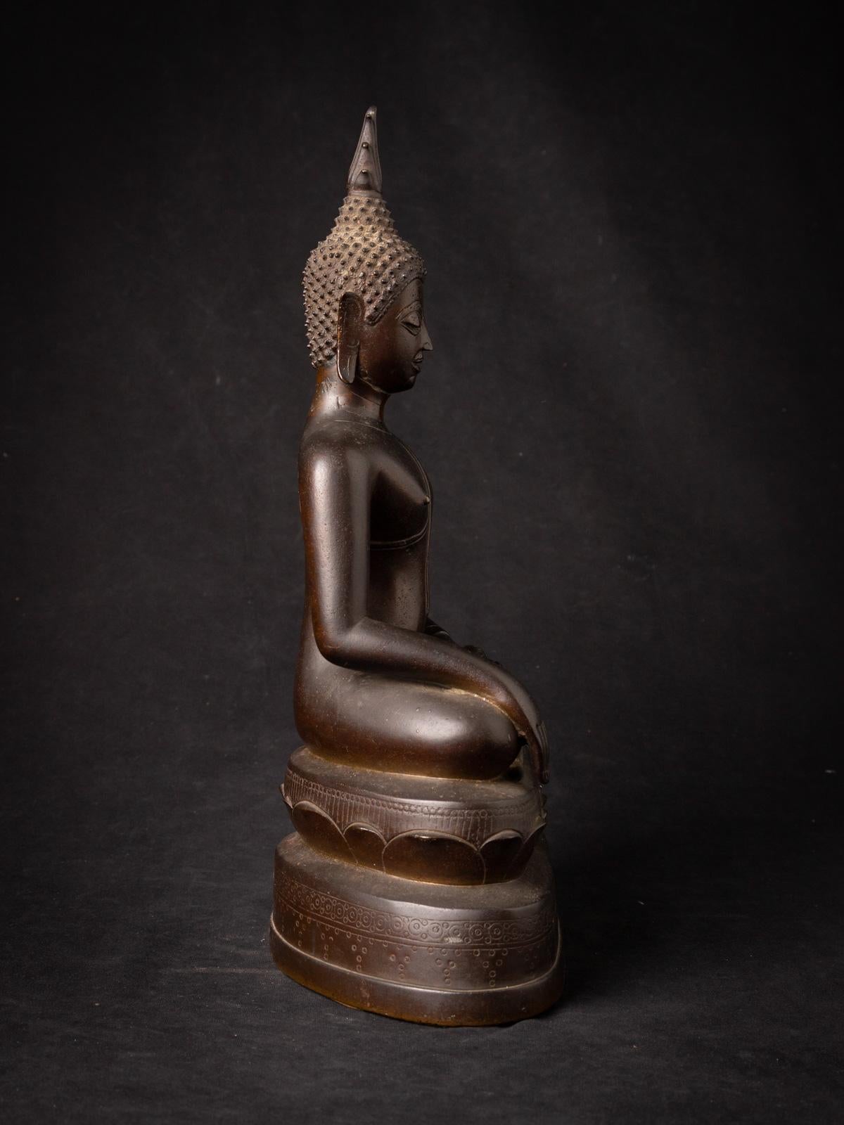 XVIe siècle - Période de Chiang Sean Statue de Bouddha thaïlandaise ancienne en bronze du XVIe siècle Bon état - En vente à DEVENTER, NL