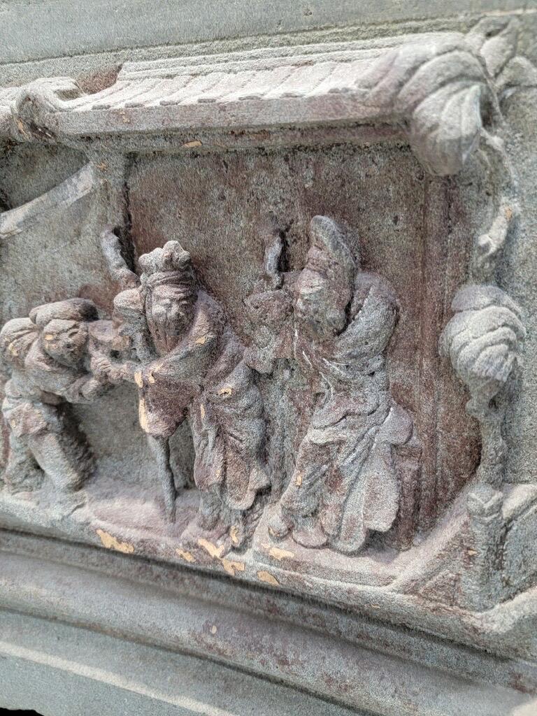 Pierre Ancien panneau chinois en pierre grise sculpté à la main avec Stand en vente