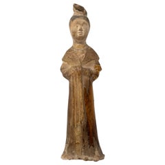 16th Century Chinese Terracotta Ceramic Figure of a Woman in Traditional Dress