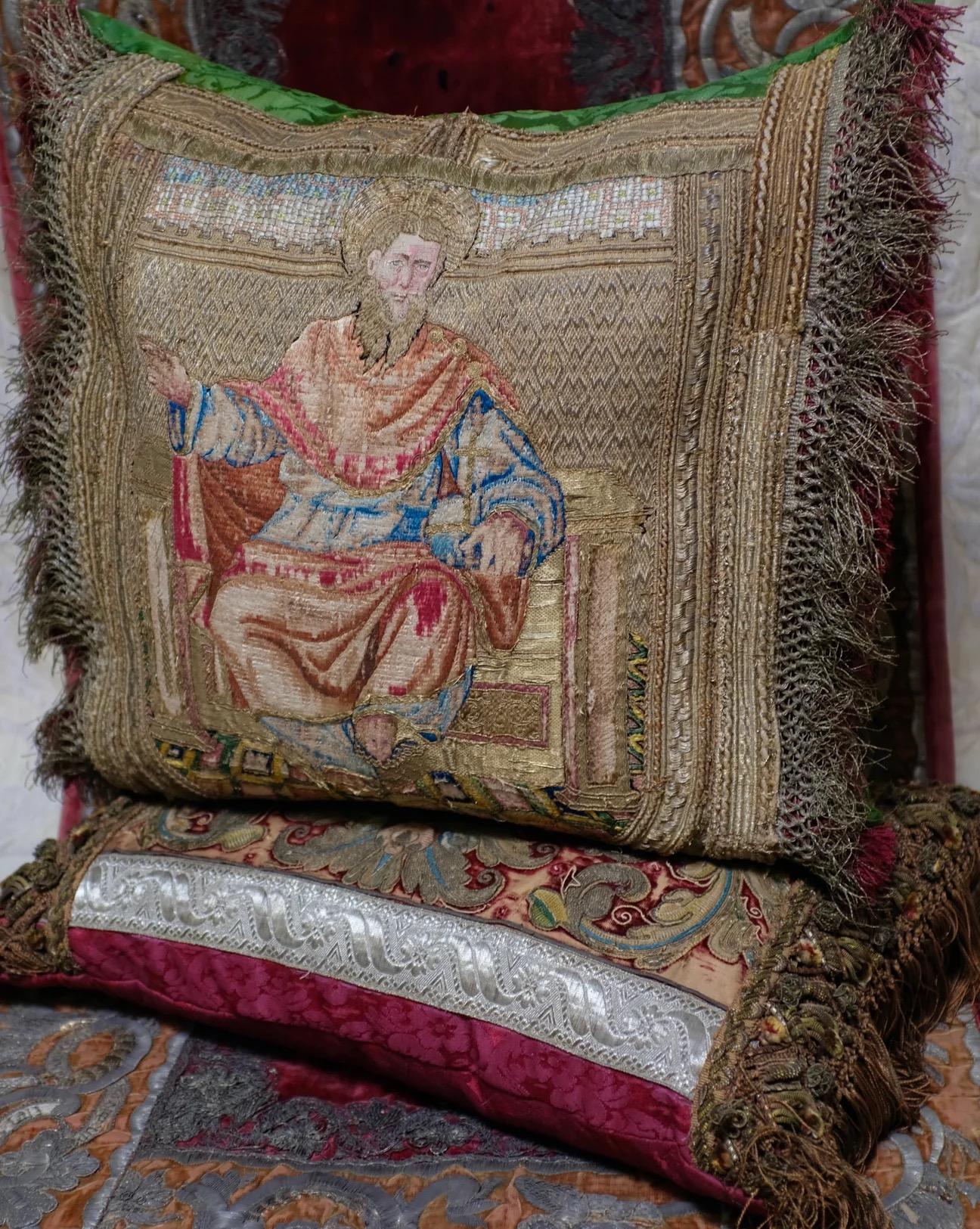 Cuscino ecclesiastico ad ago del XVI secolo In condizioni buone in vendita a Canterbury, GB