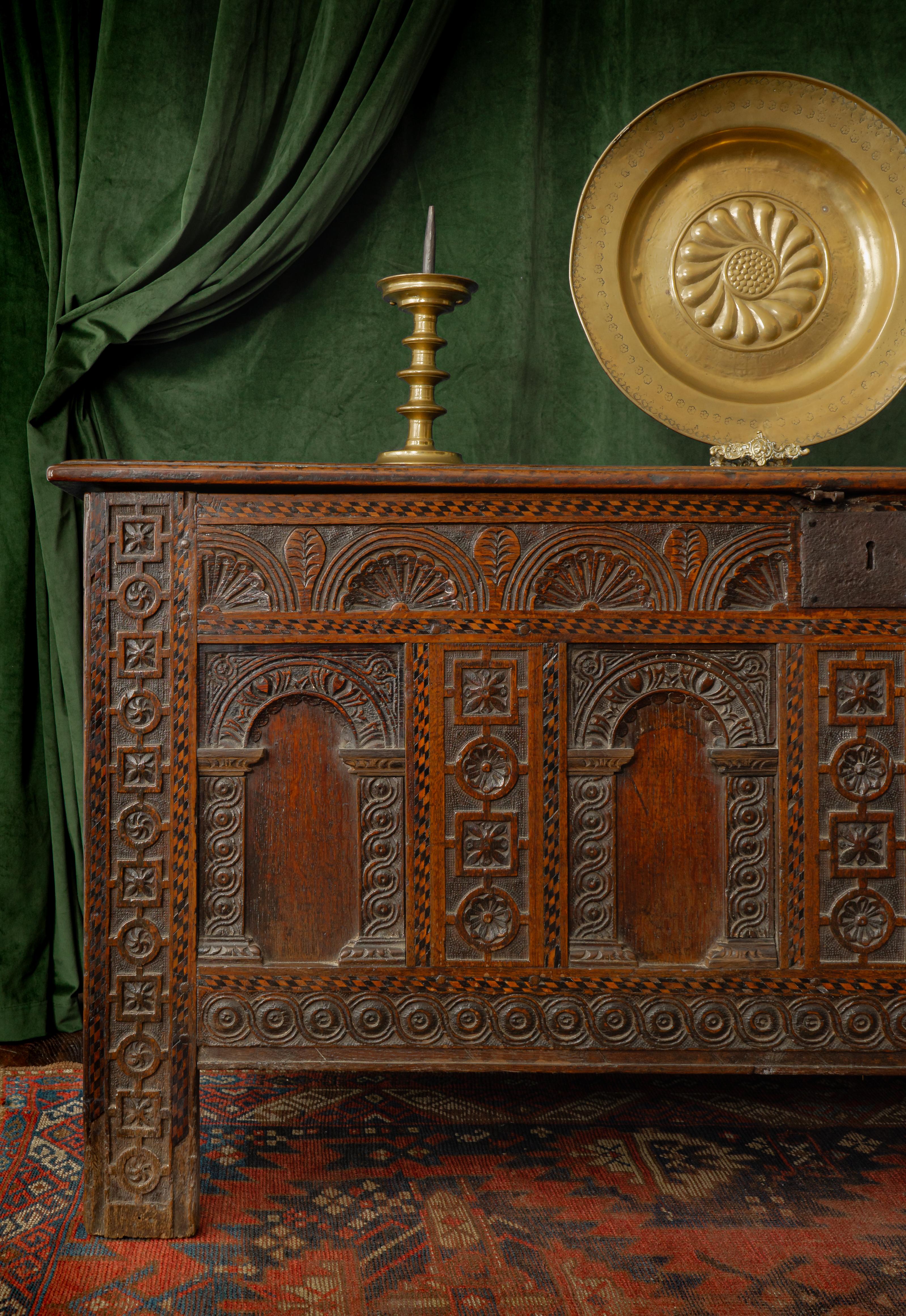Tudor 16th Century, Elizabeth I, Joined Oak Chest, England, Circa 1600 For Sale