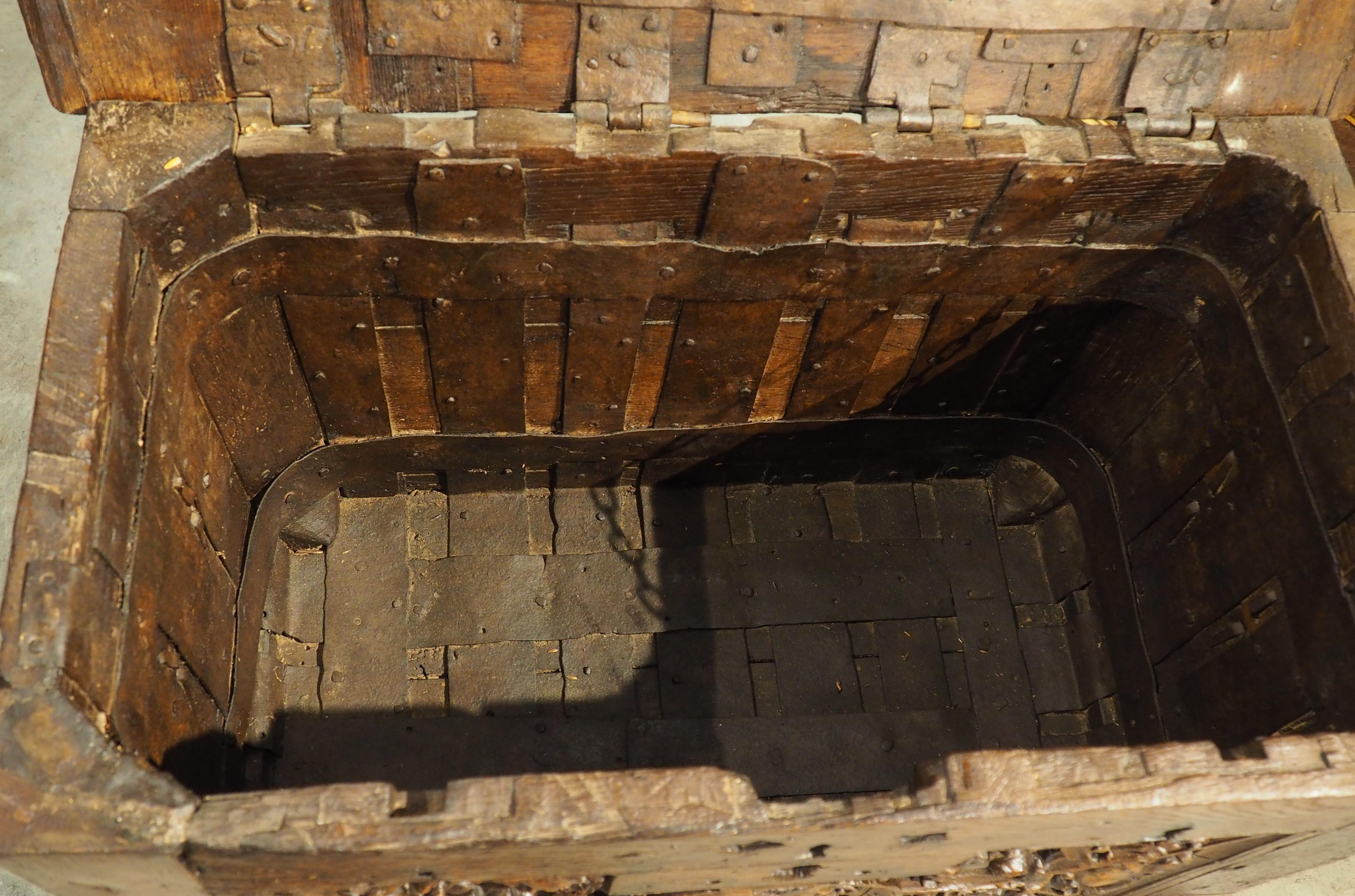 16th Century Flemish Oak Strong Box Trunk with Iron Strapwork For Sale 7