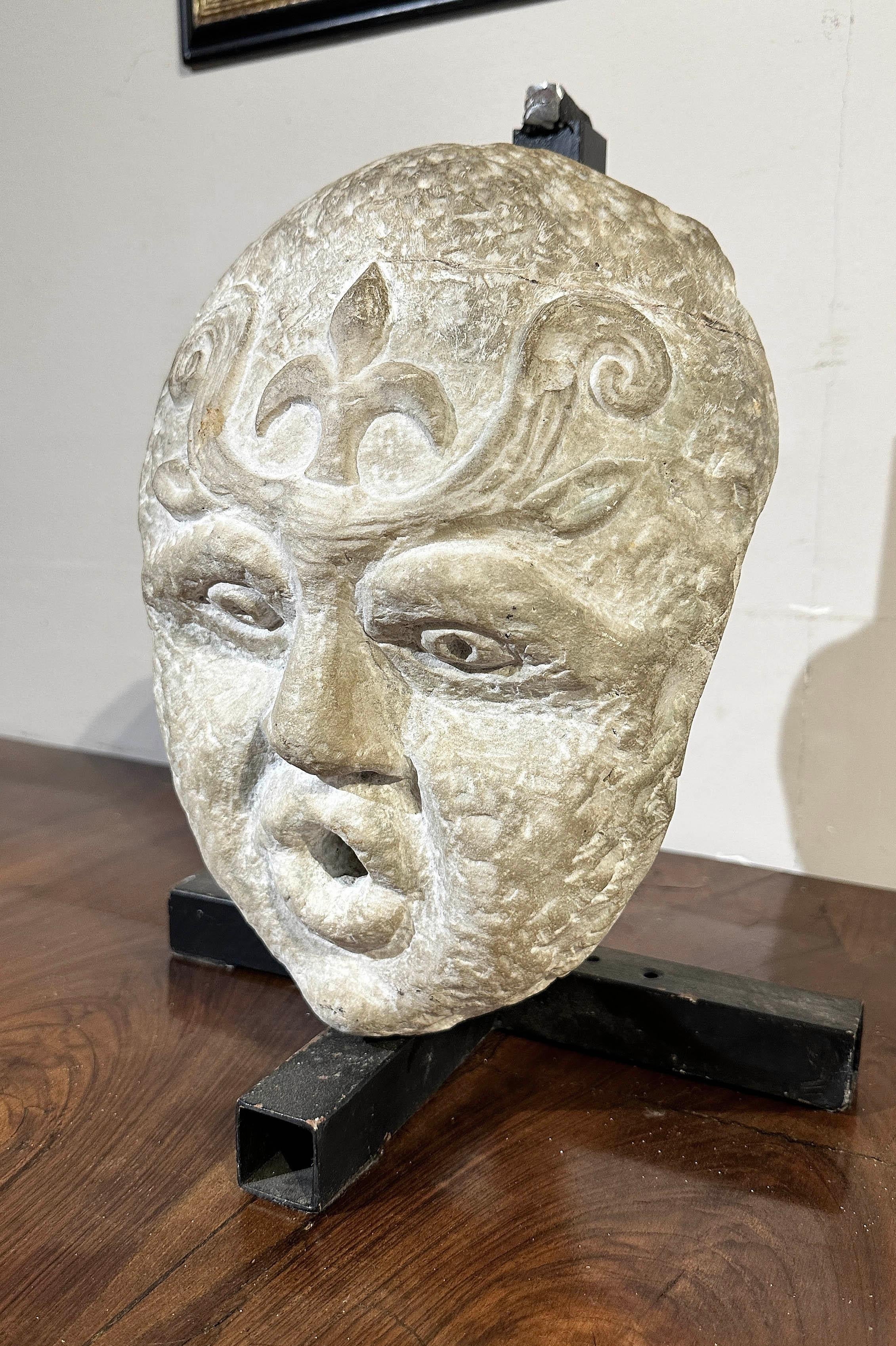 16th CENTURY FOUNTAIN MASK SCULPTURE in vendita 3