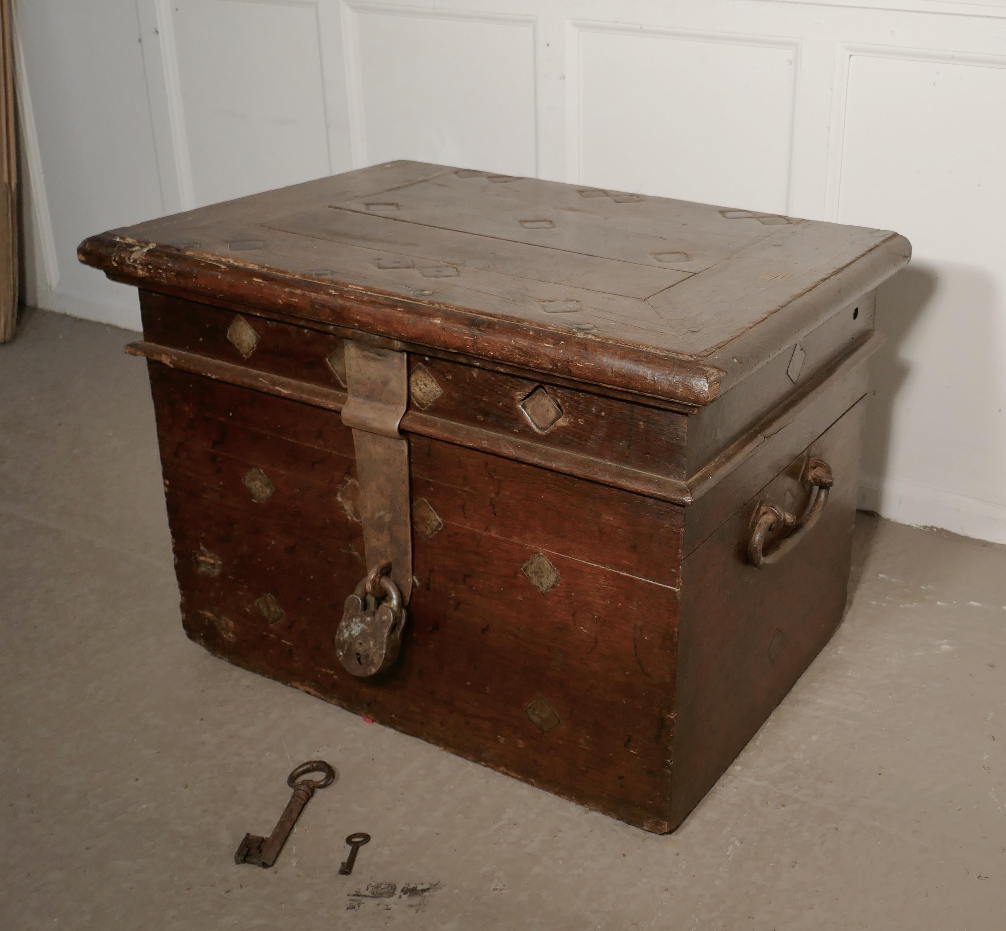 17th Century French Coffer, Oak Silver Treasure Chest, Strong Box In Distressed Condition In Chillerton, Isle of Wight
