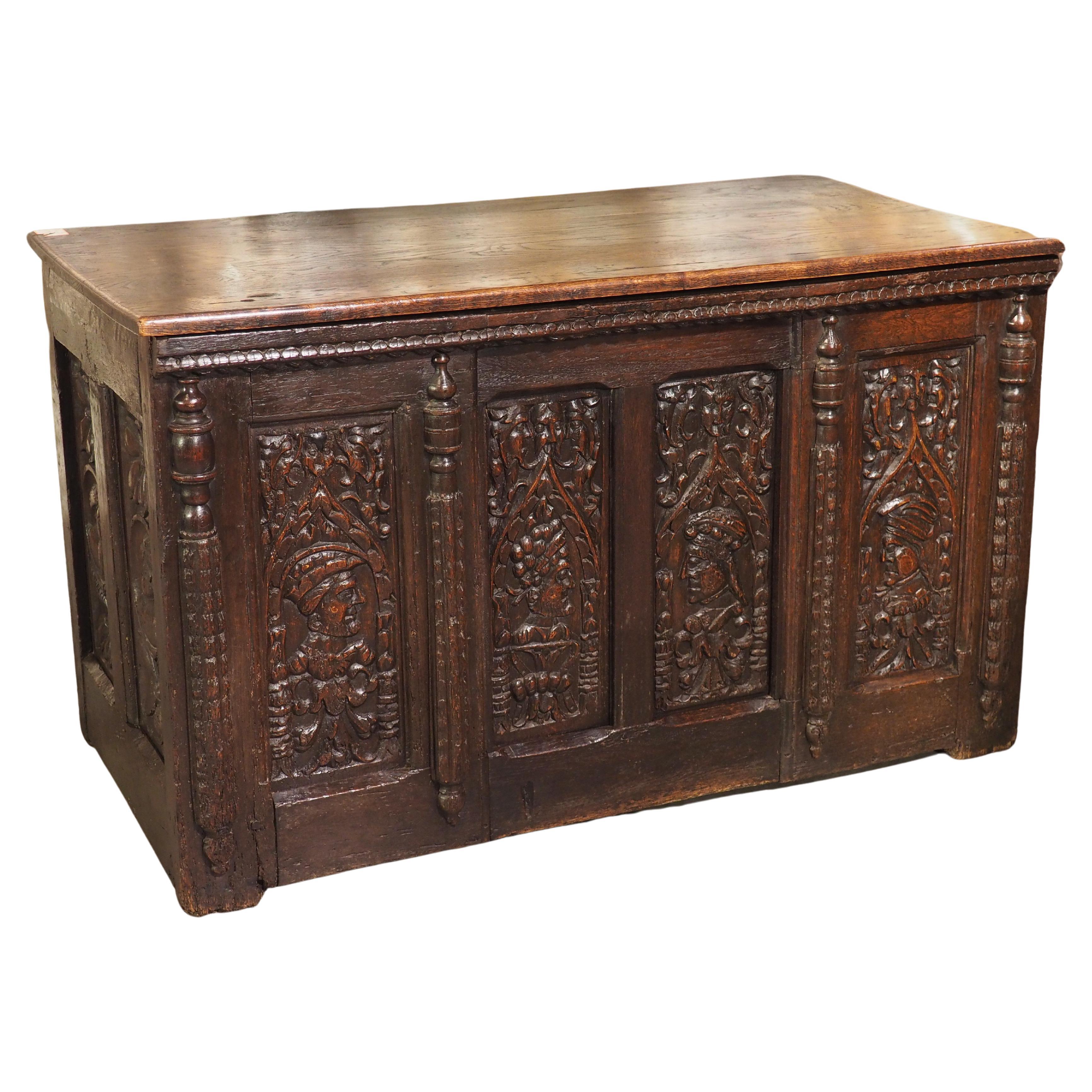 16th Century French Renaissance Chest in Carved Oak For Sale