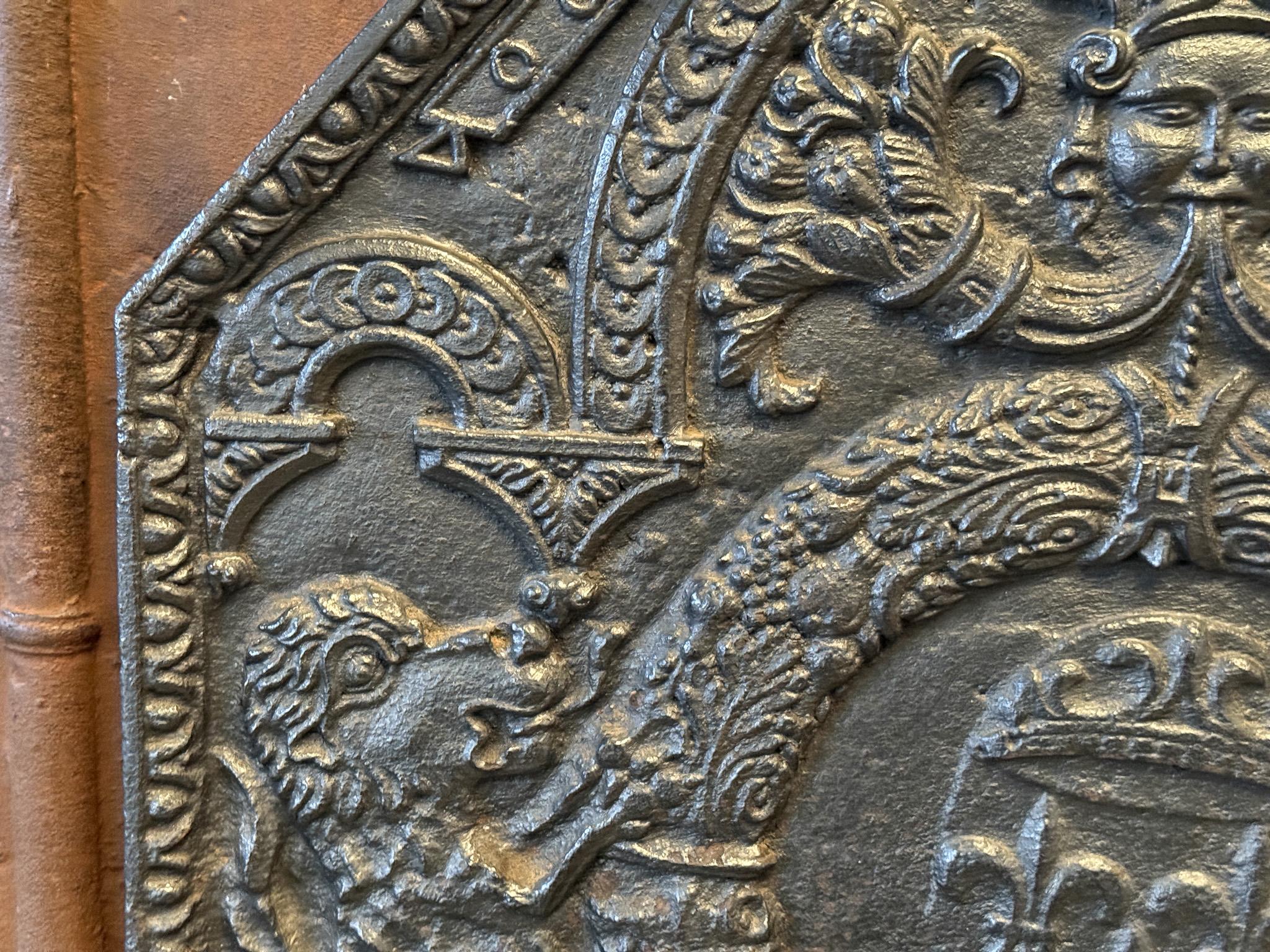 French Renaissance aus dem 16. Jahrhundert 'Arms of France' Kaminrückwand / Aufkantung im Angebot 4