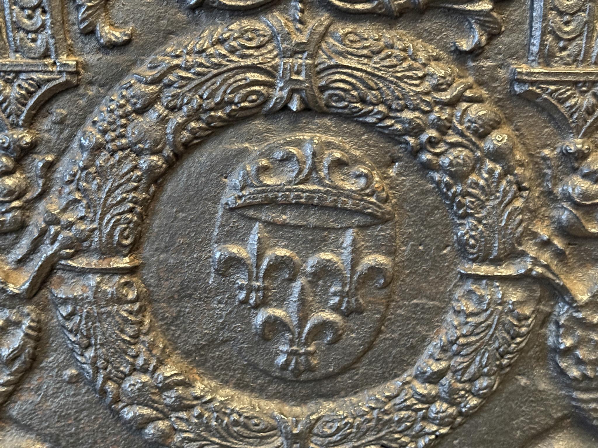 French Renaissance aus dem 16. Jahrhundert 'Arms of France' Kaminrückwand / Aufkantung im Angebot 5