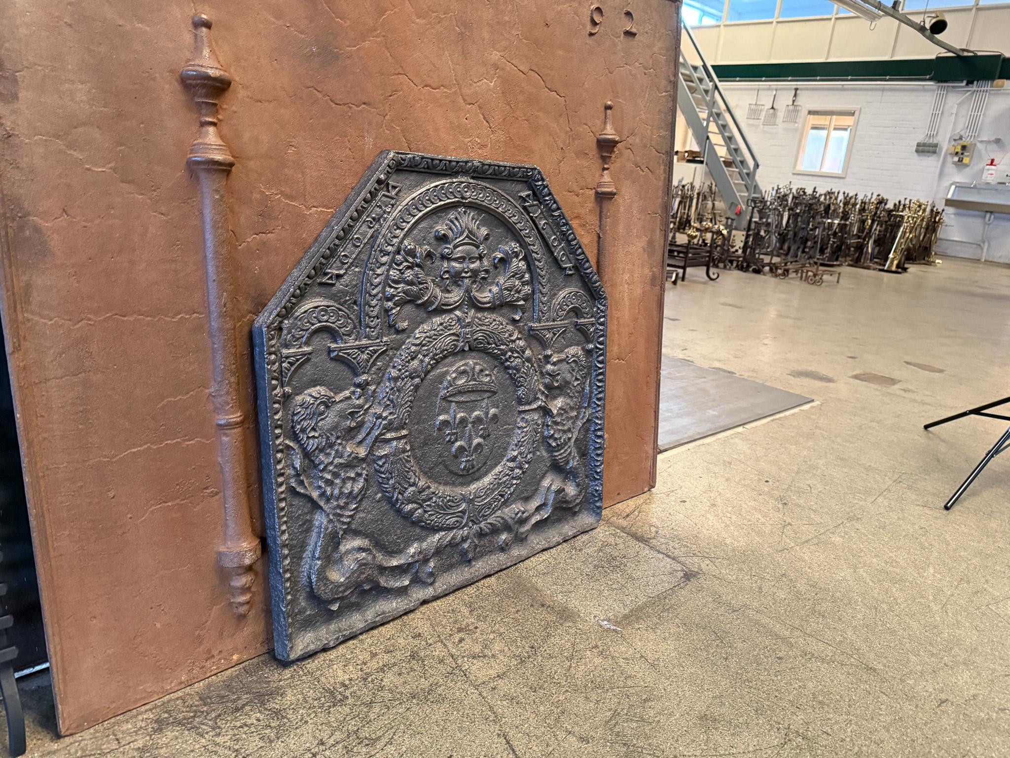 French Renaissance aus dem 16. Jahrhundert 'Arms of France' Kaminrückwand / Aufkantung im Angebot 9