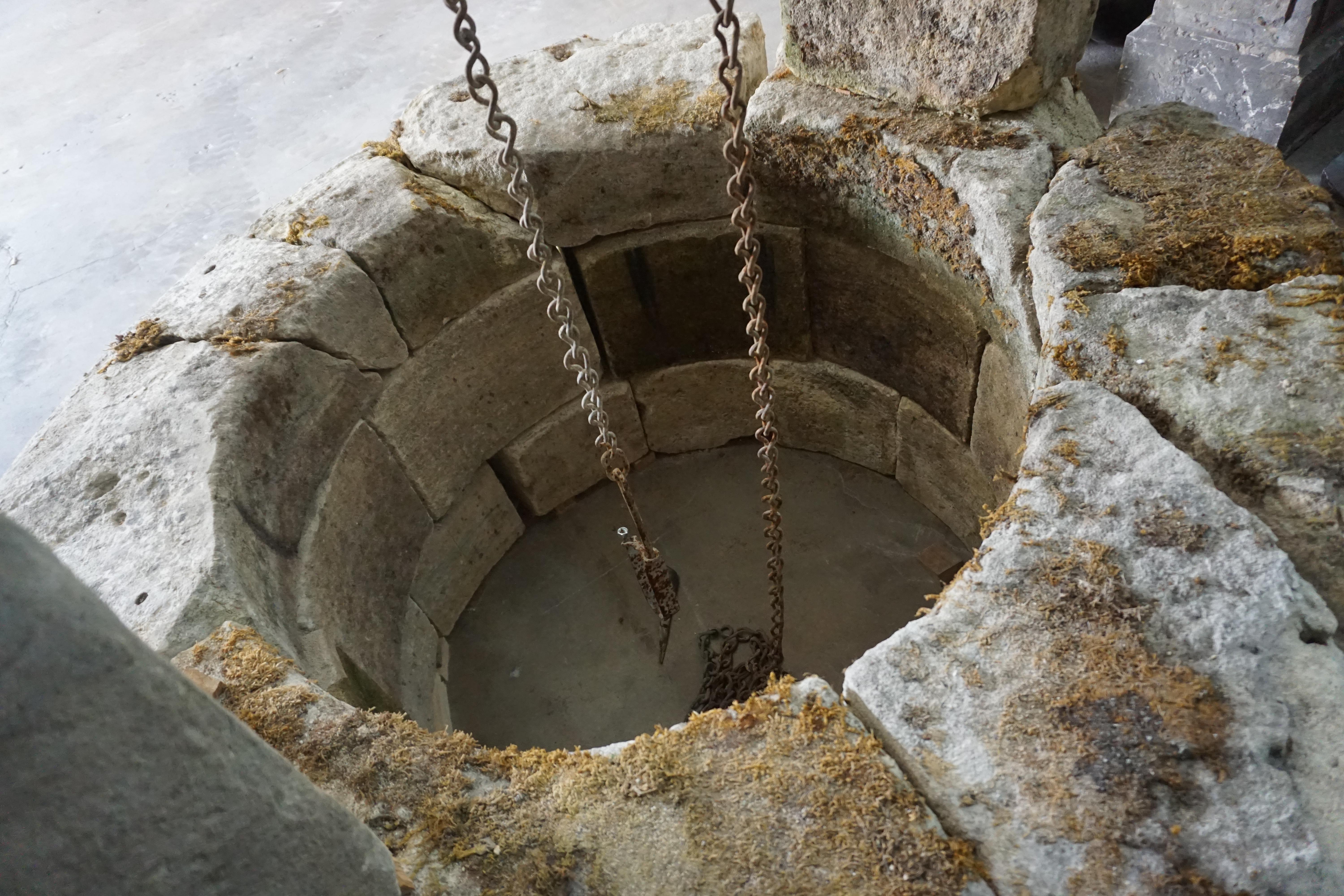 16th Century French Well  1