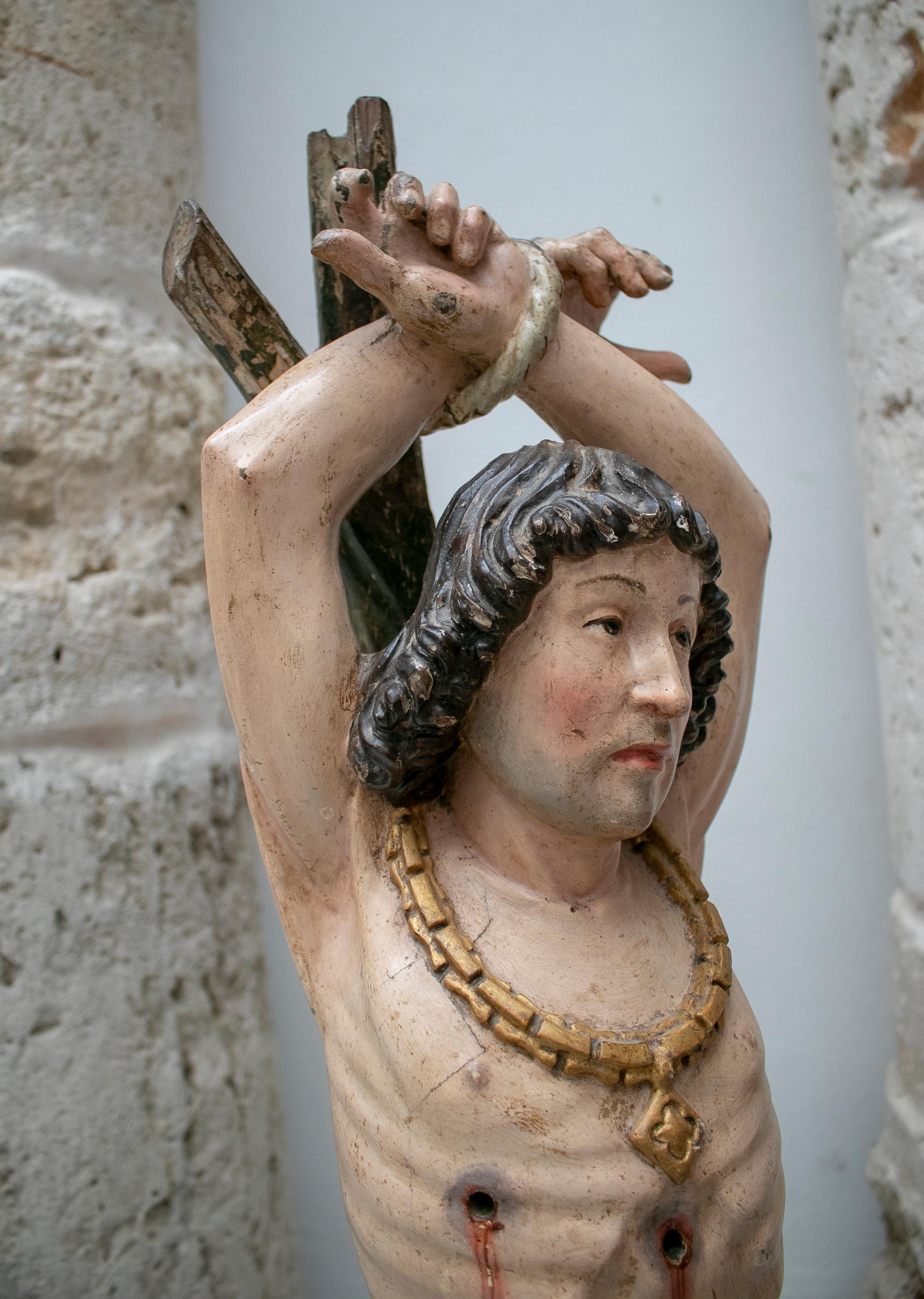 16. Jahrhundert Deutsch Hand geschnitzt bemaltes Holz St. Sebastian im Angebot 5