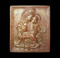 16th CENTURY GOLDEN STUCCO PLAQUE MADONNA AND CHILD