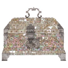 16th-Century Indo-Portuguese Colonial Mother-of-pearl Gujarat Casket
