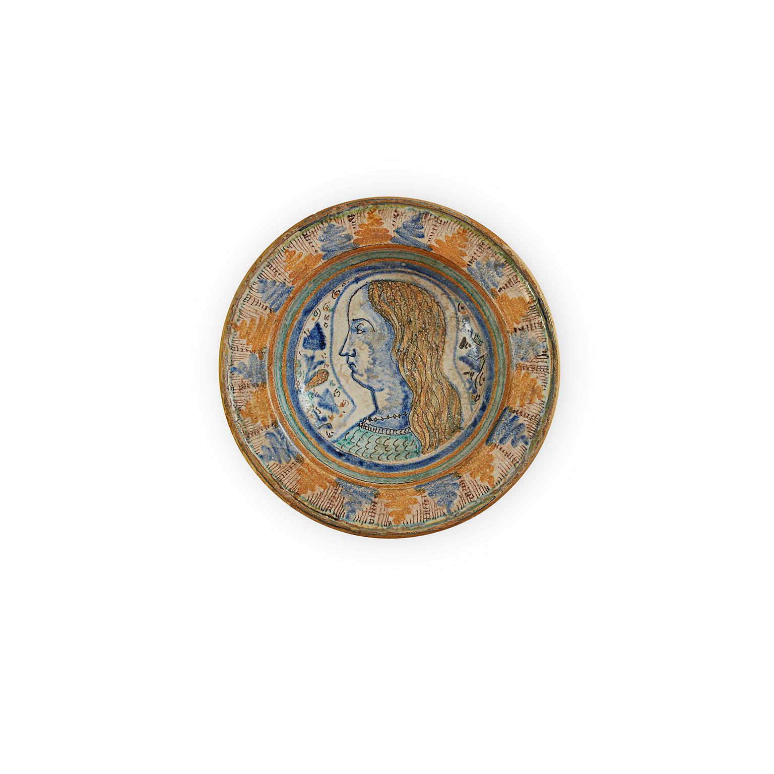 16th Century Italian Maiolica Faience Dish with a Young Man Portrait For Sale 3