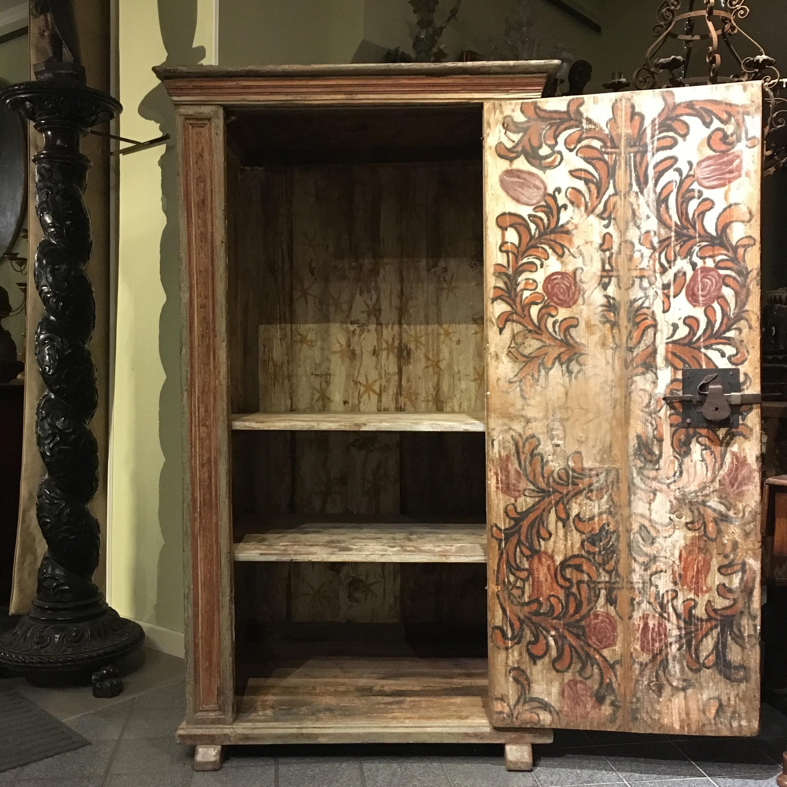 16th Century Italian Painted Cabinet Used as Storage for a Madonna Sculpture For Sale 4