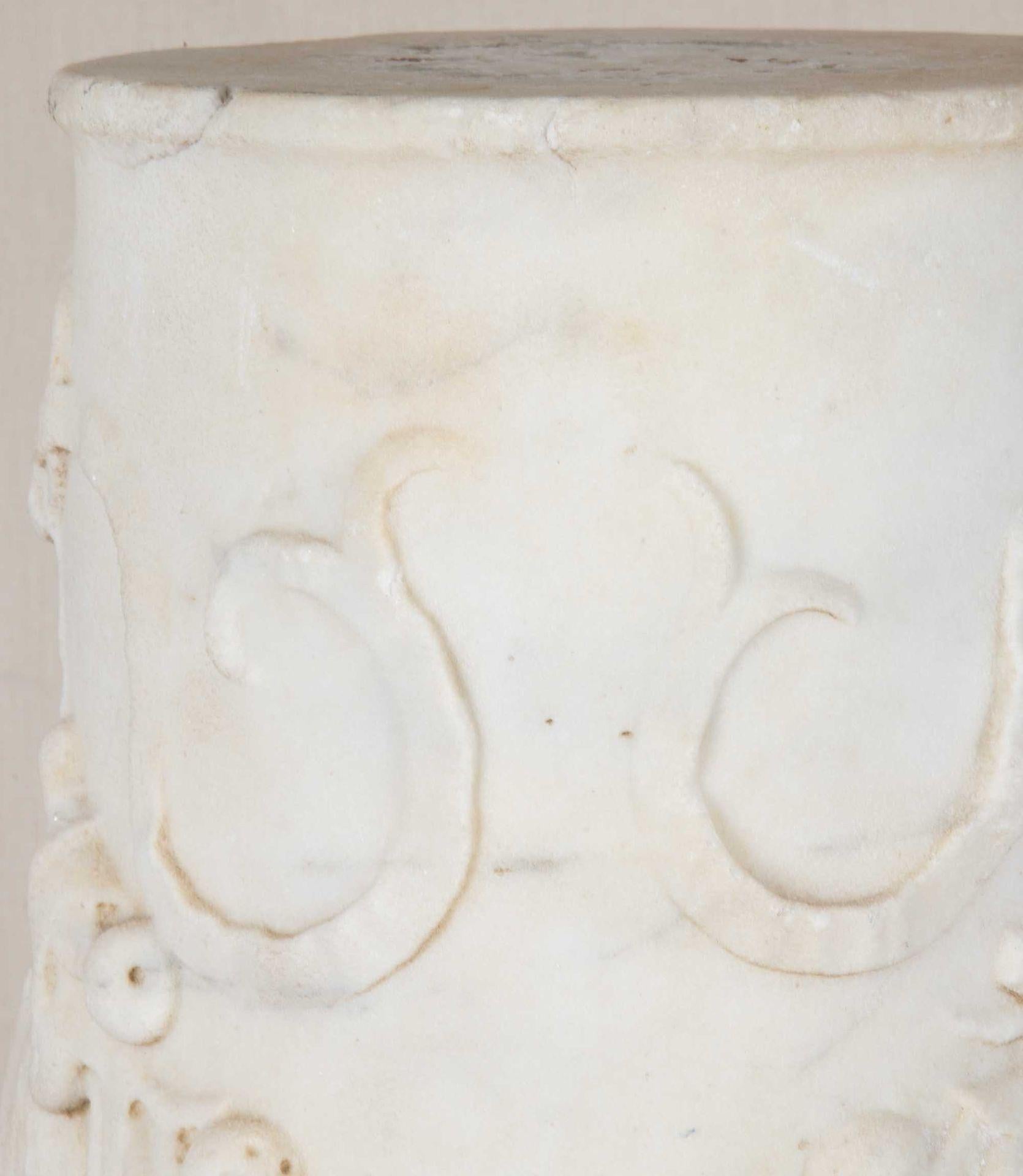 16th Century Italian Renaissance Carved Marble Pedestal For Sale at 1stDibs