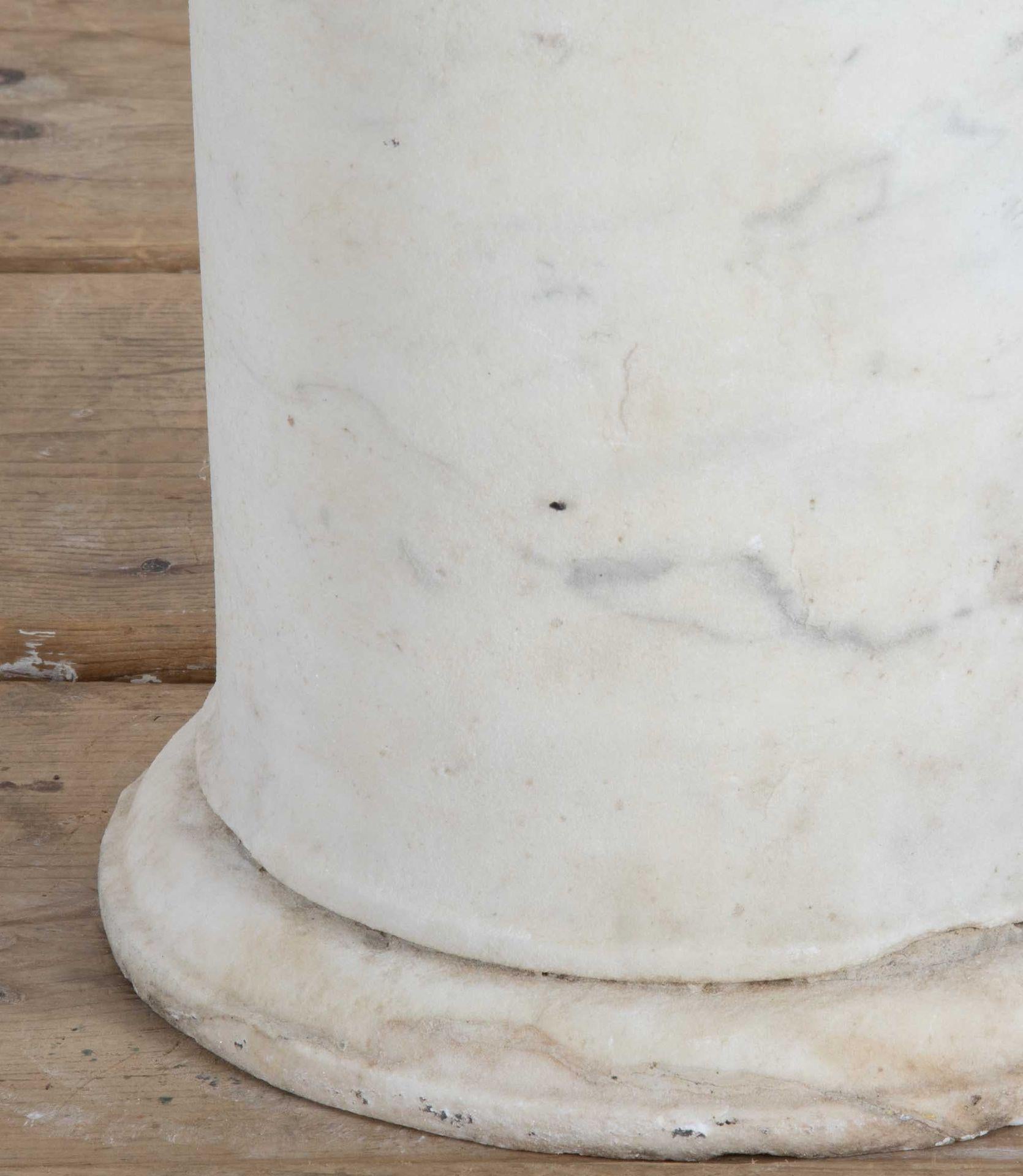 16th Century Italian Renaissance Carved Marble Pedestal For Sale at 1stDibs